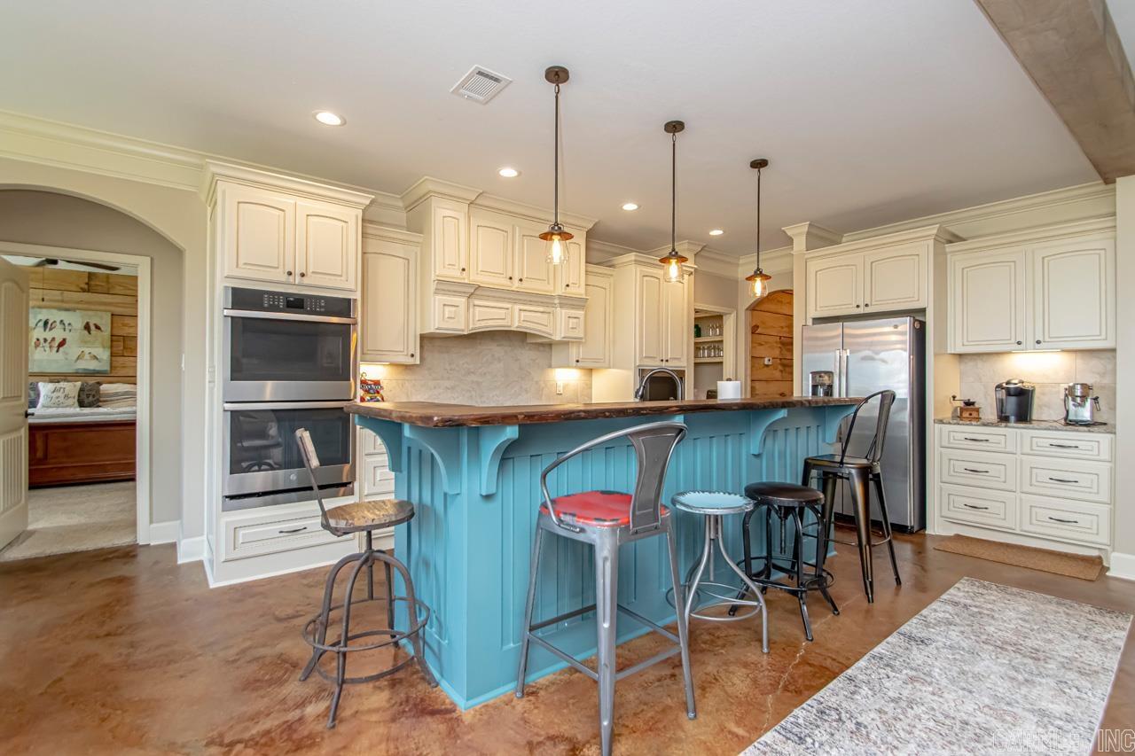 MOUNTAIN CREST ESTATES - Residential