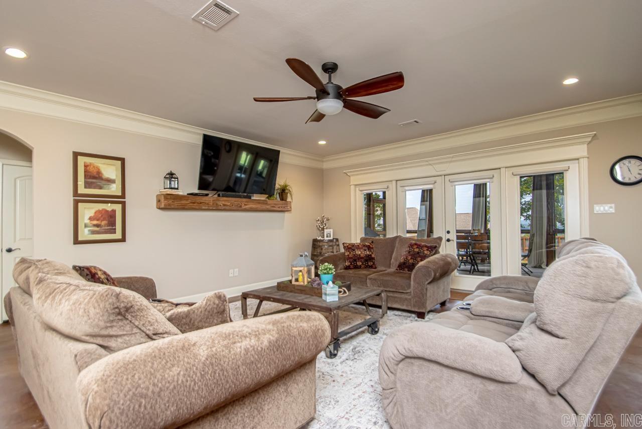 MOUNTAIN CREST ESTATES - Residential