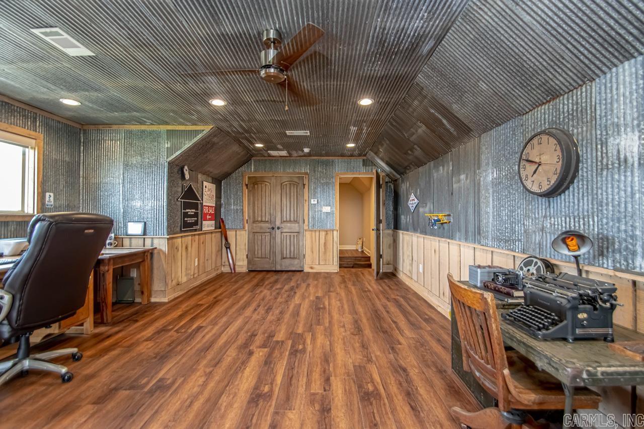 MOUNTAIN CREST ESTATES - Residential