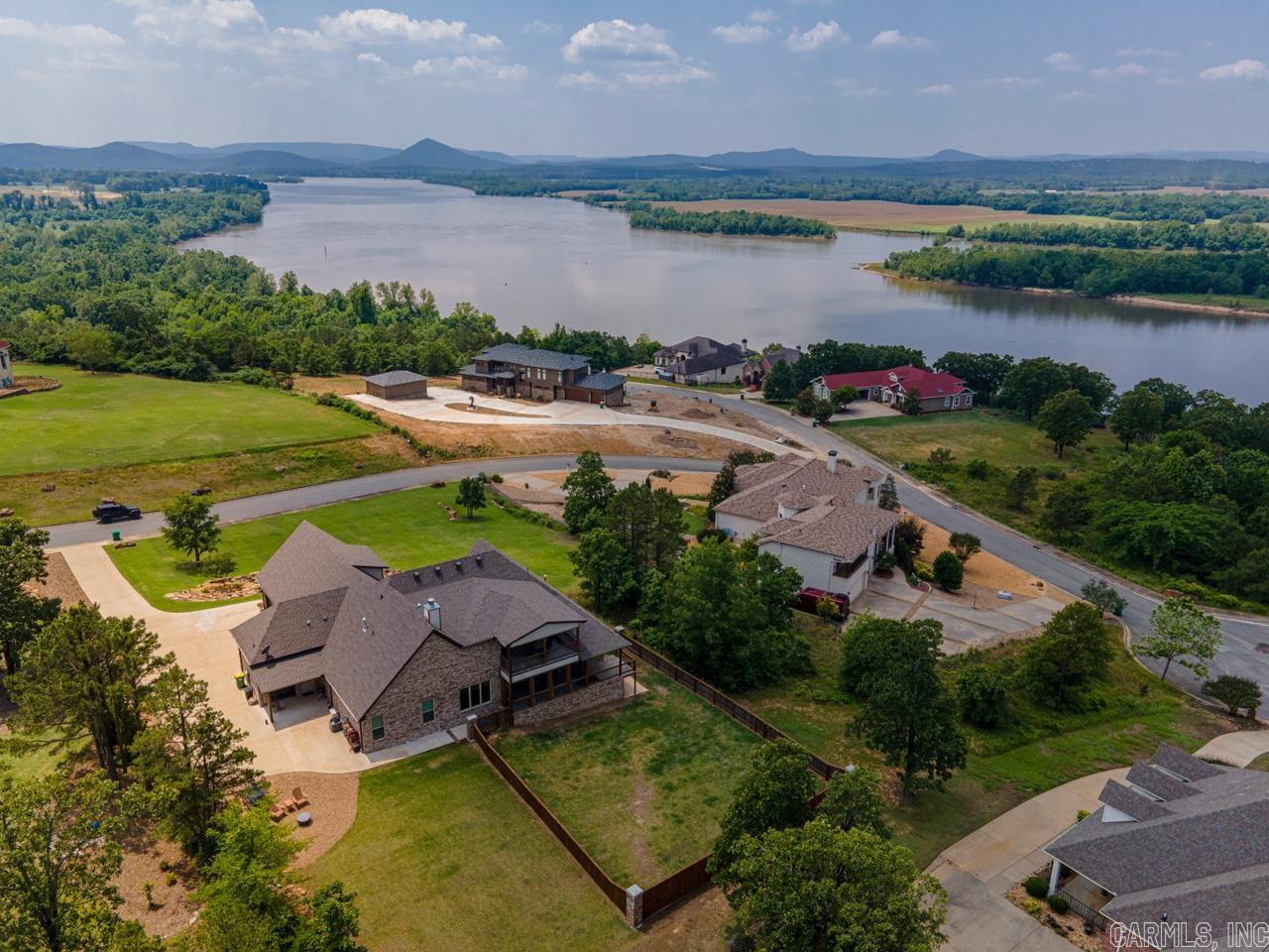 MOUNTAIN CREST ESTATES - Residential