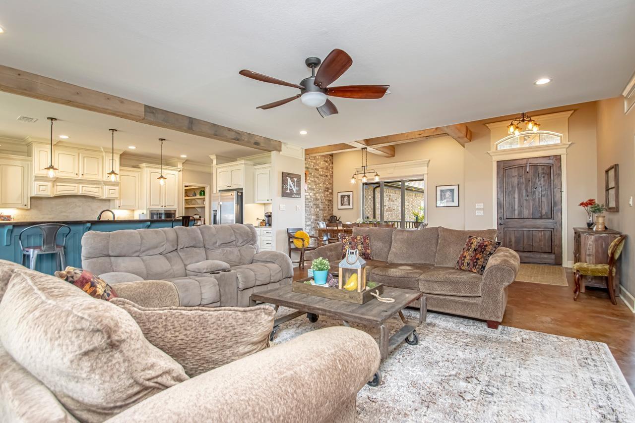 MOUNTAIN CREST ESTATES - Residential