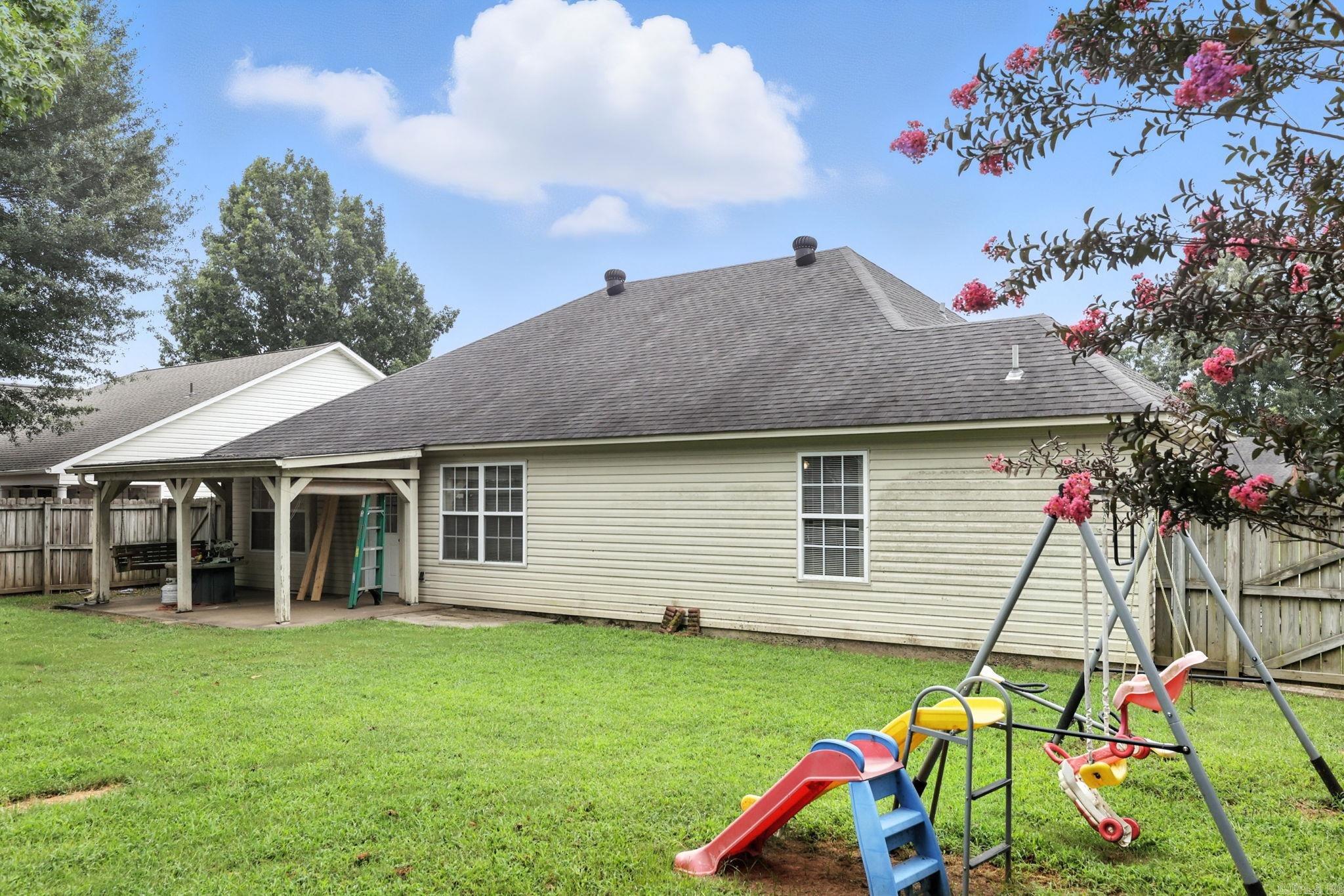 MEADOWLAKE - Residential