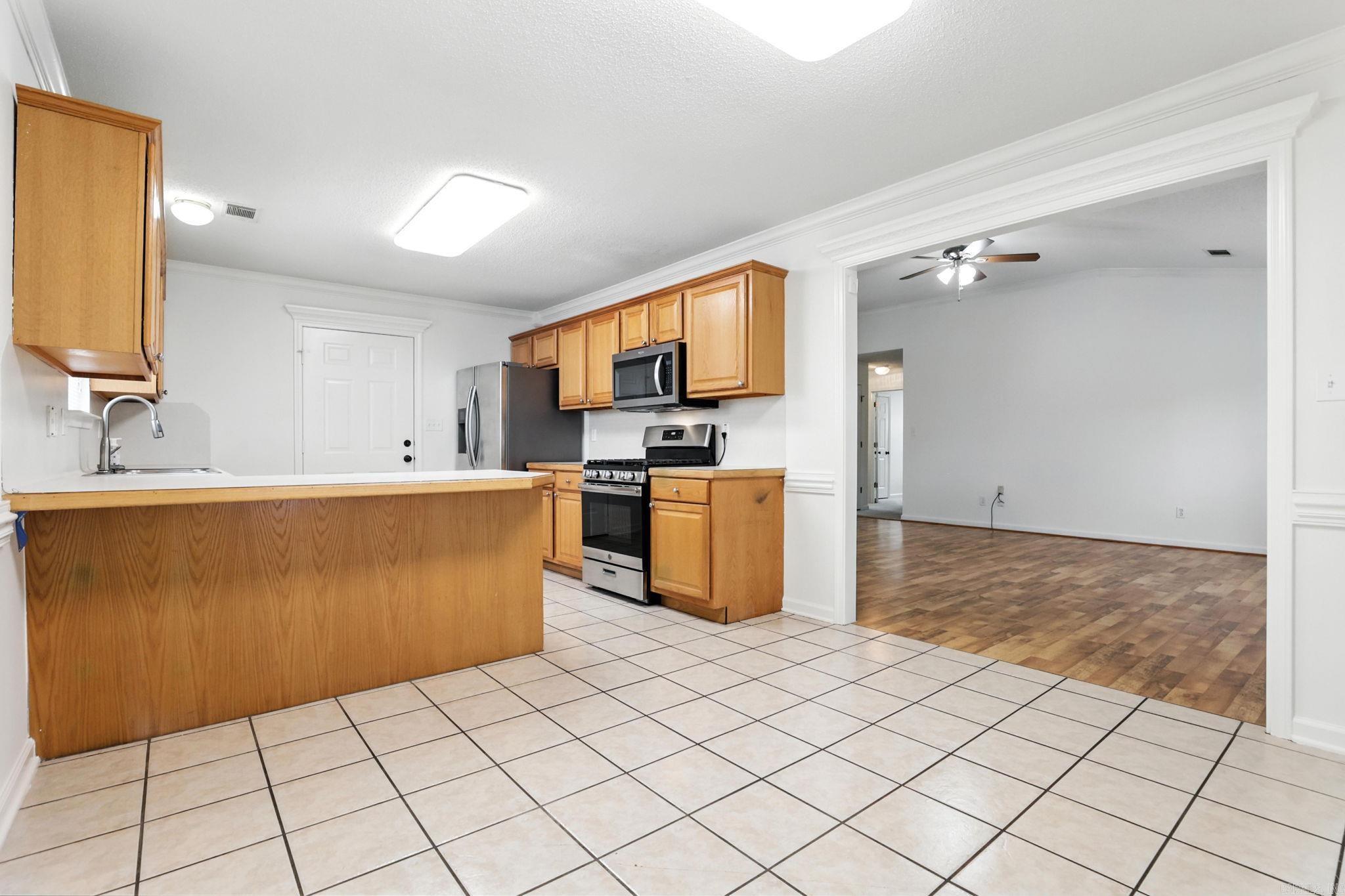 MEADOWLAKE - Residential