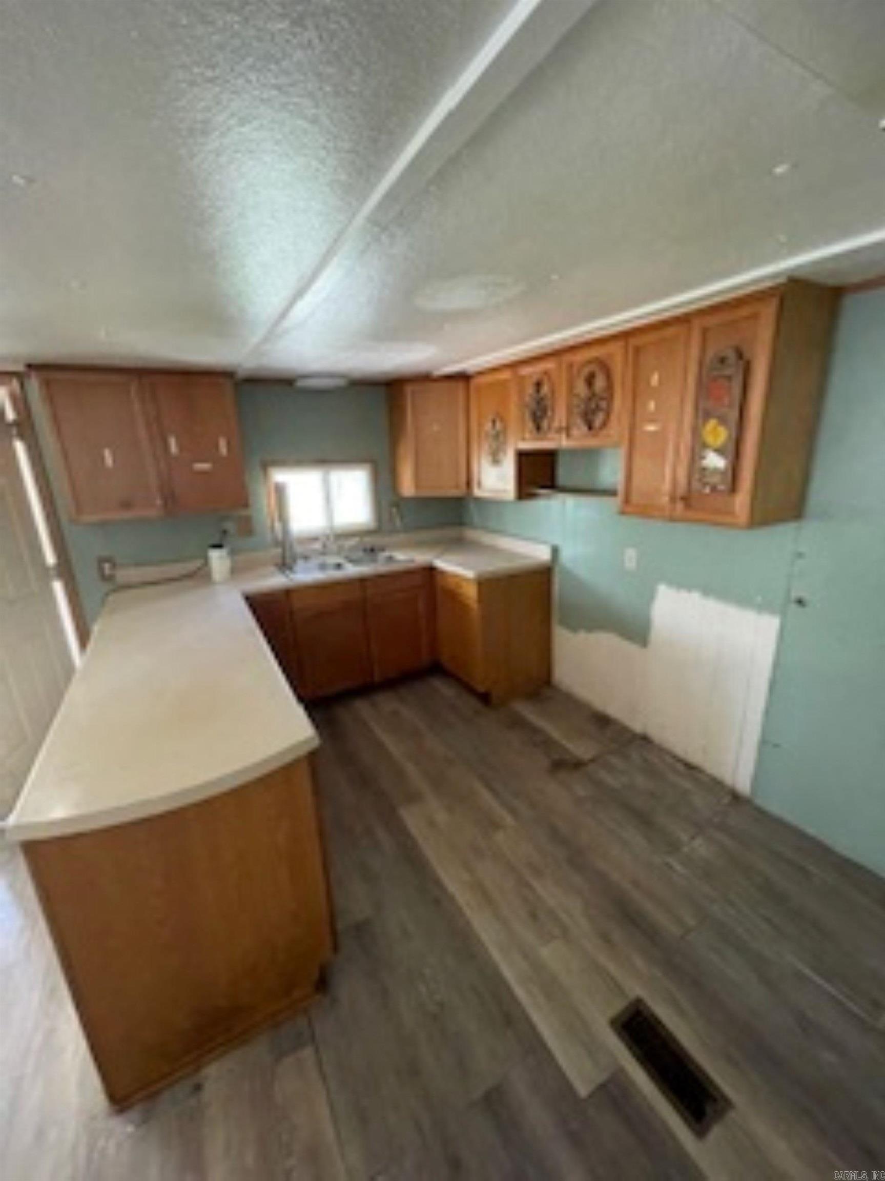 PINEY WOODS ESTATES - Residential