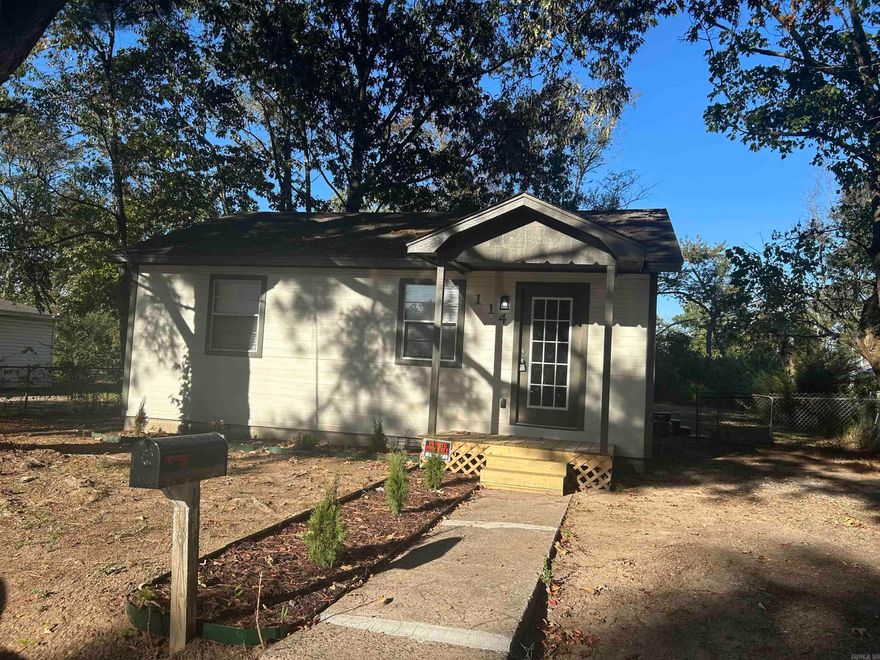 Awesome remodel, come check this cutie out!  Gorgeous kitchen and bathroom! New roof, new floors, new appliances, paint, trim, etc.  Nice flat yard too!