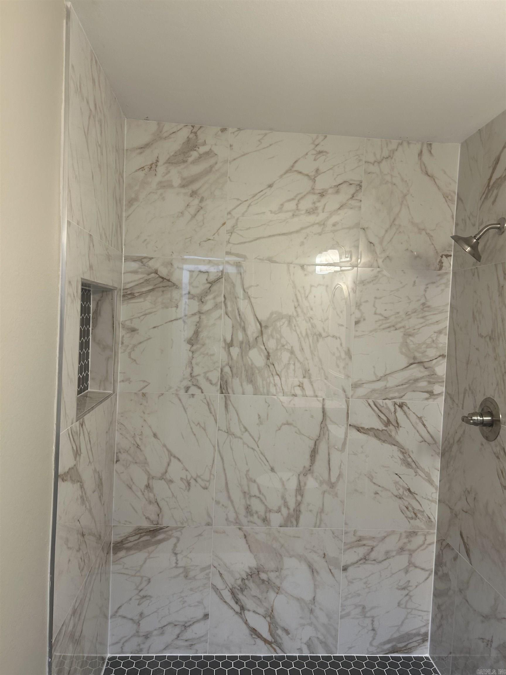 SUNNYSIDE HILLS ADDN TO JACK - Residential