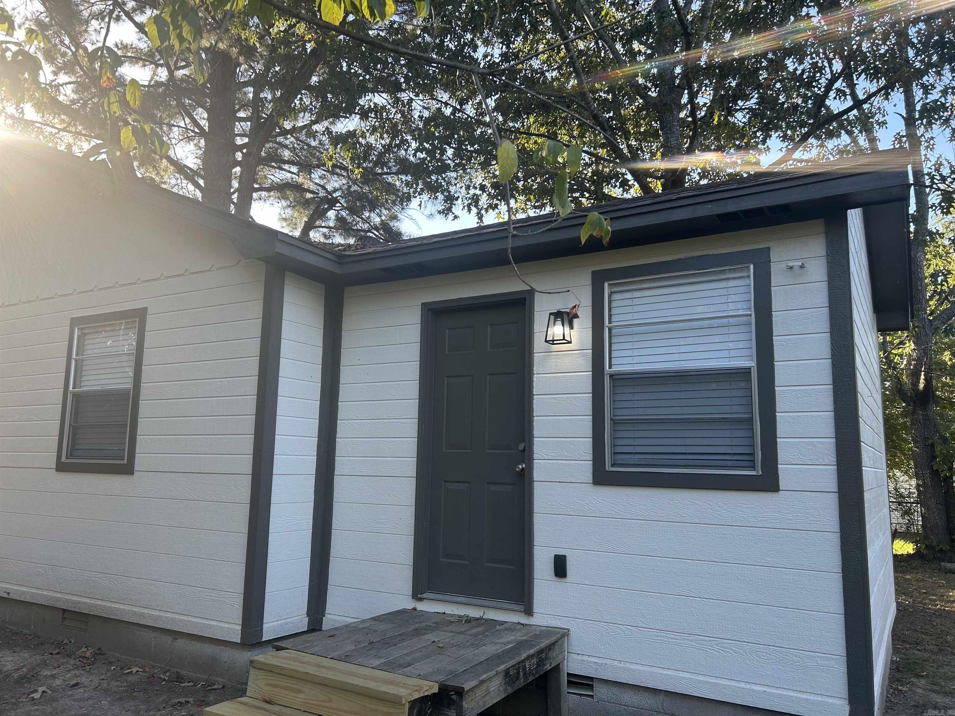 SUNNYSIDE HILLS ADDN TO JACK - Residential