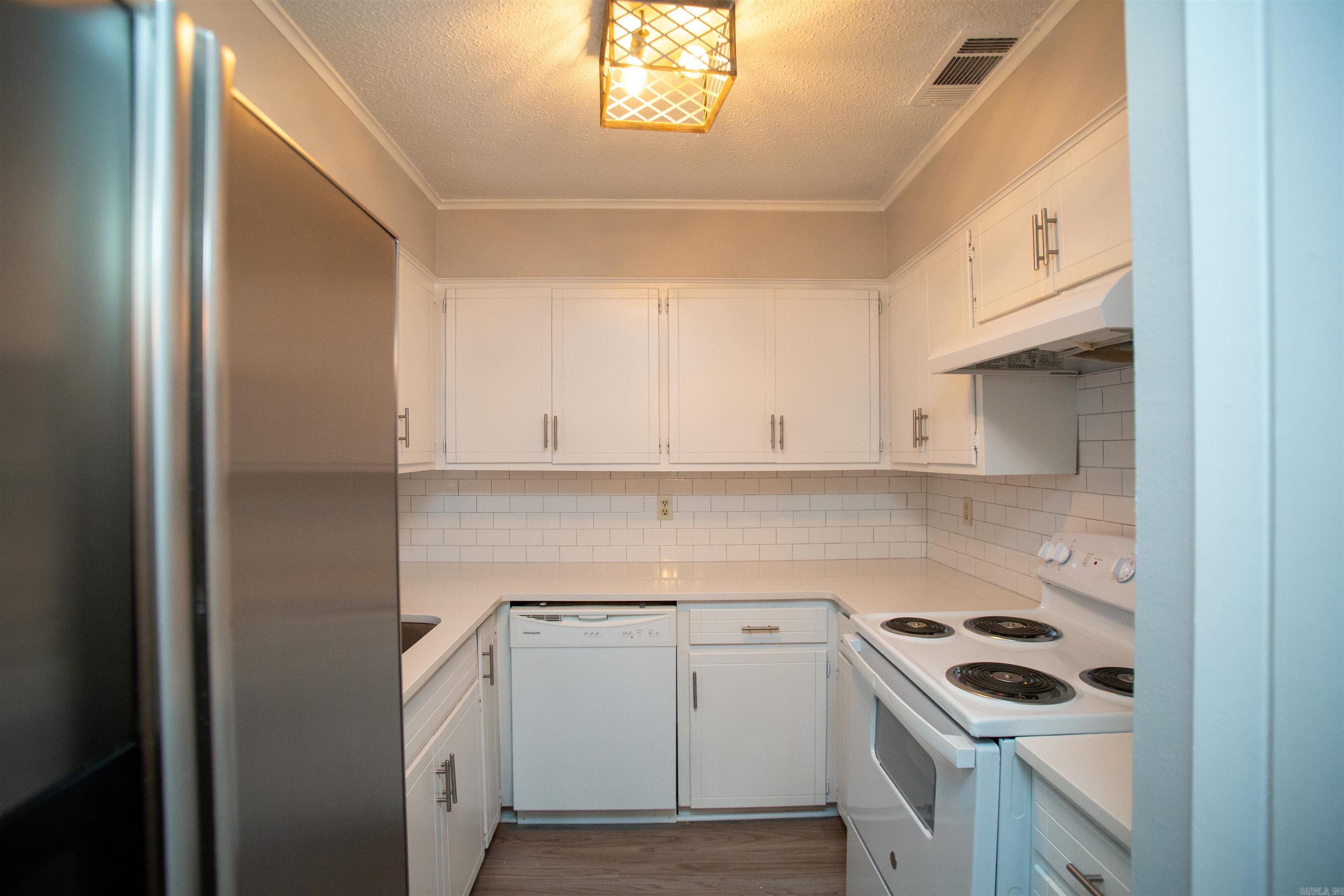 GIBRALTER HGTS - Residential Lease