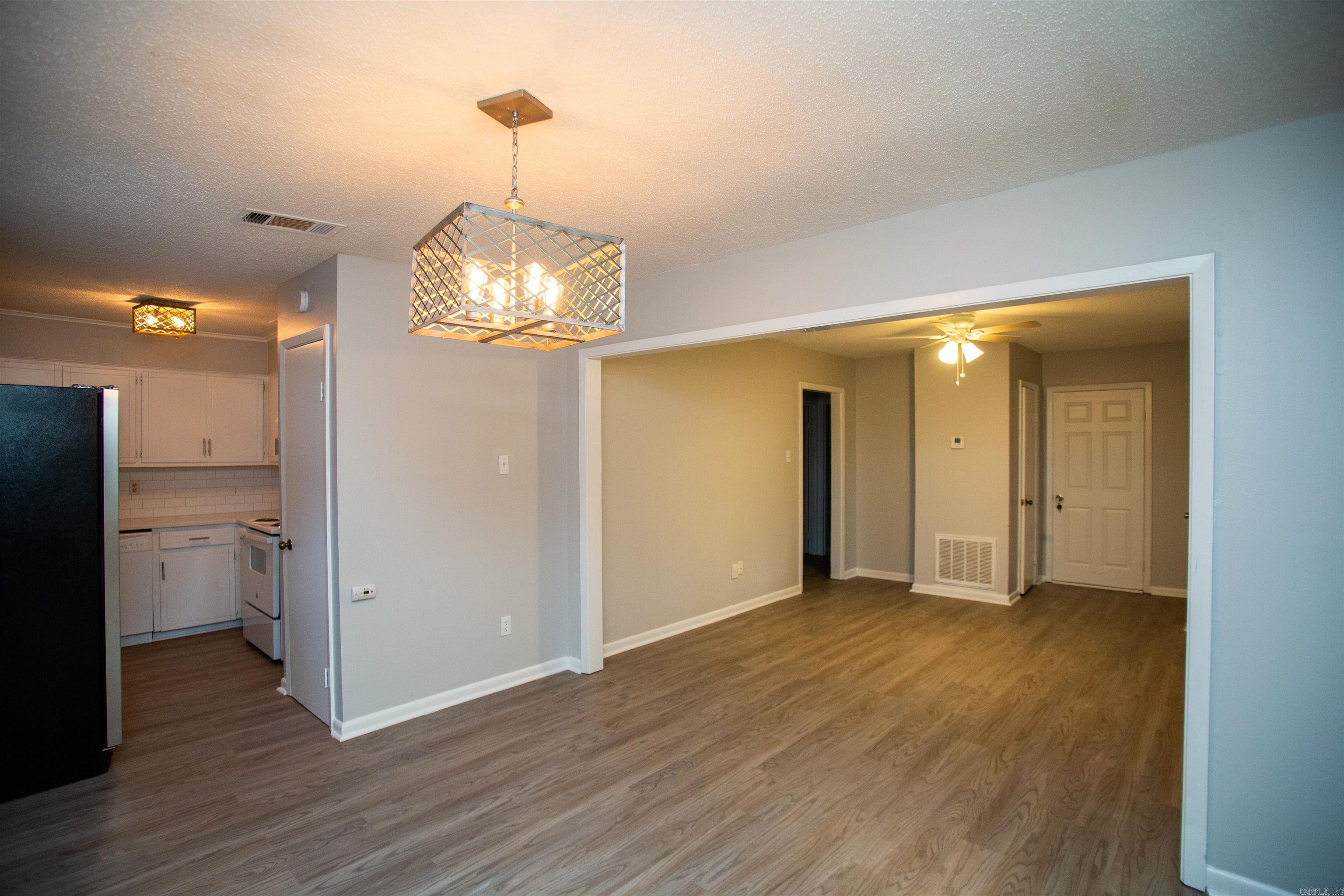 GIBRALTER HGTS - Residential Lease