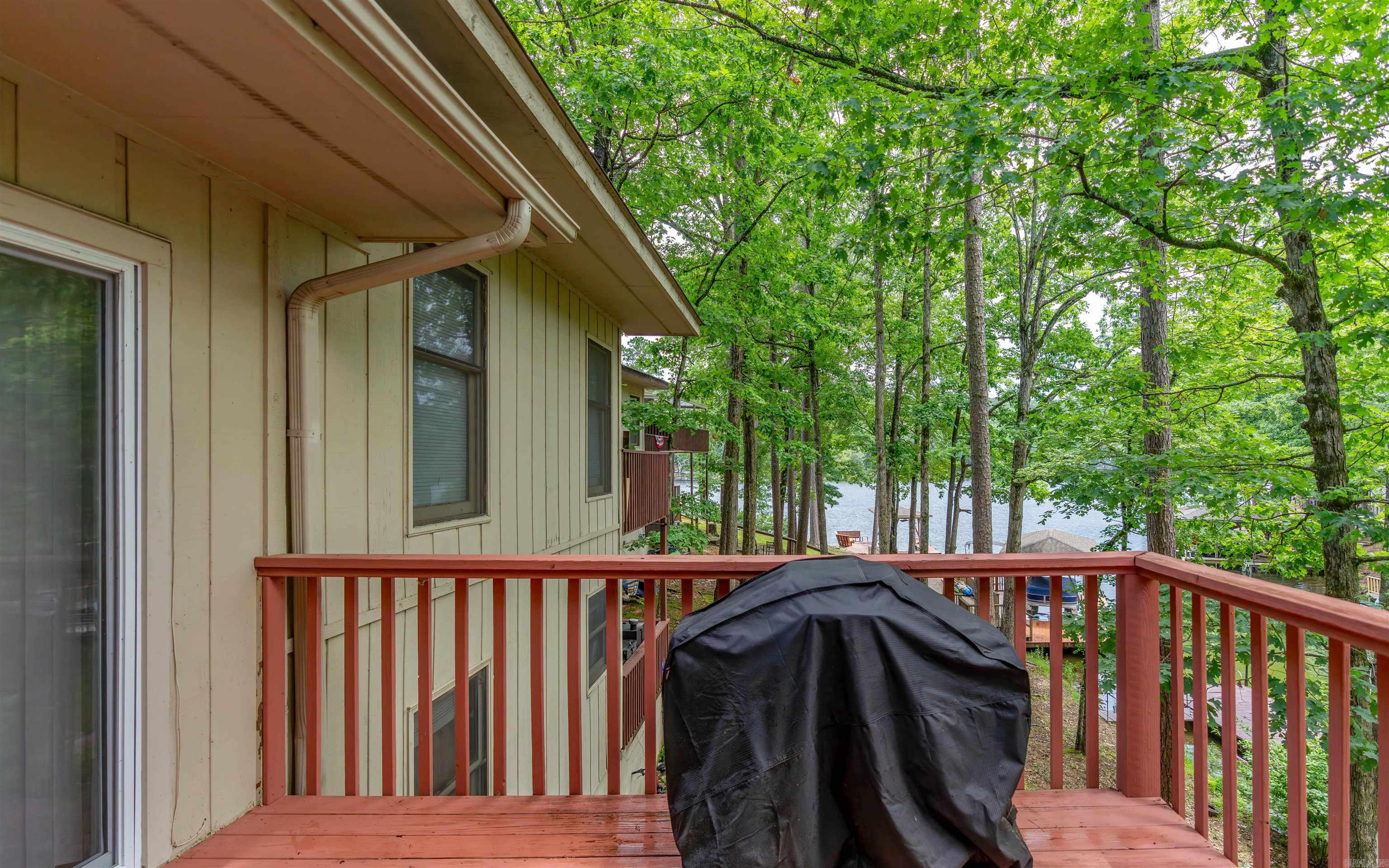 Madrid Courts - Residential