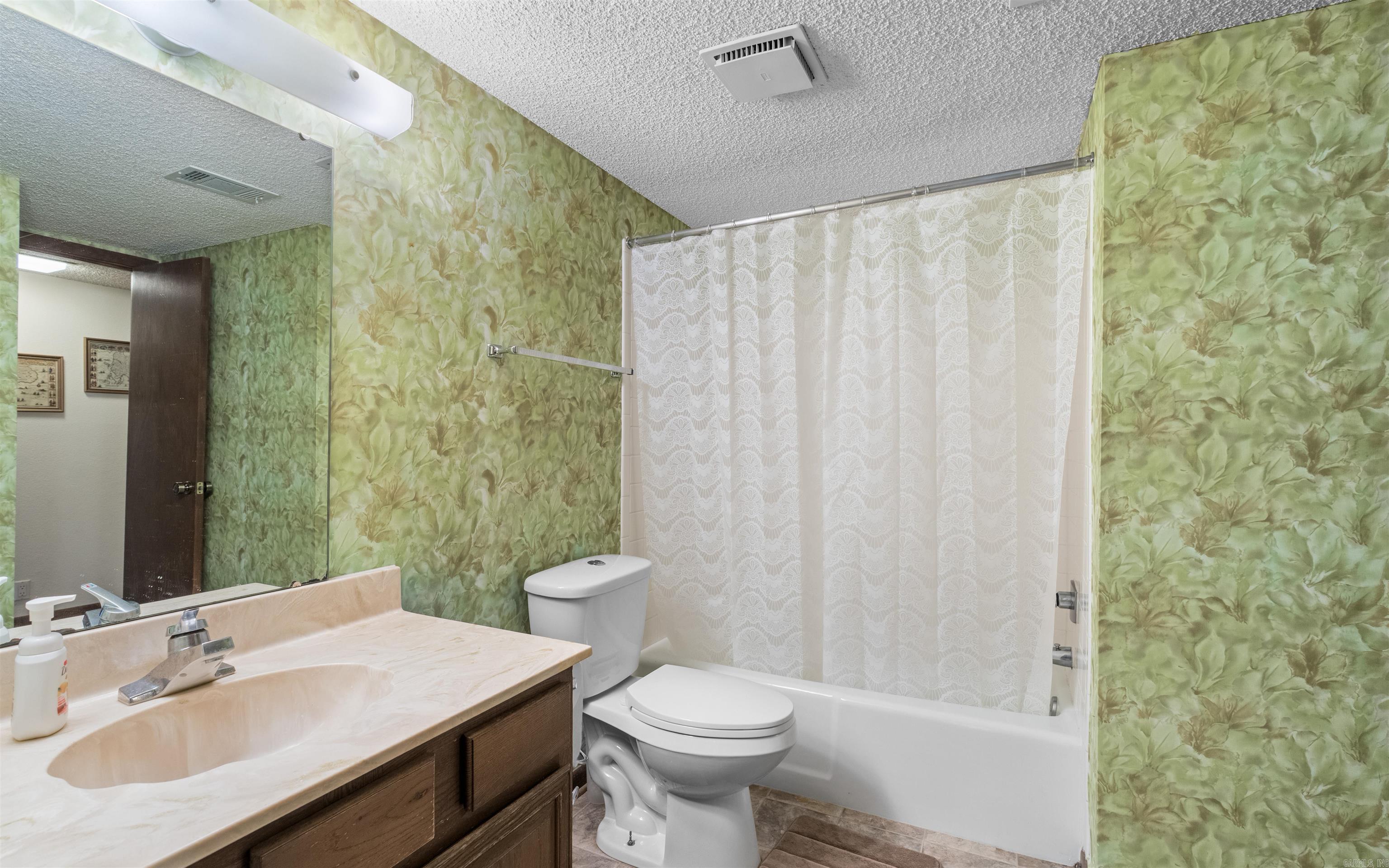 Madrid Courts - Residential