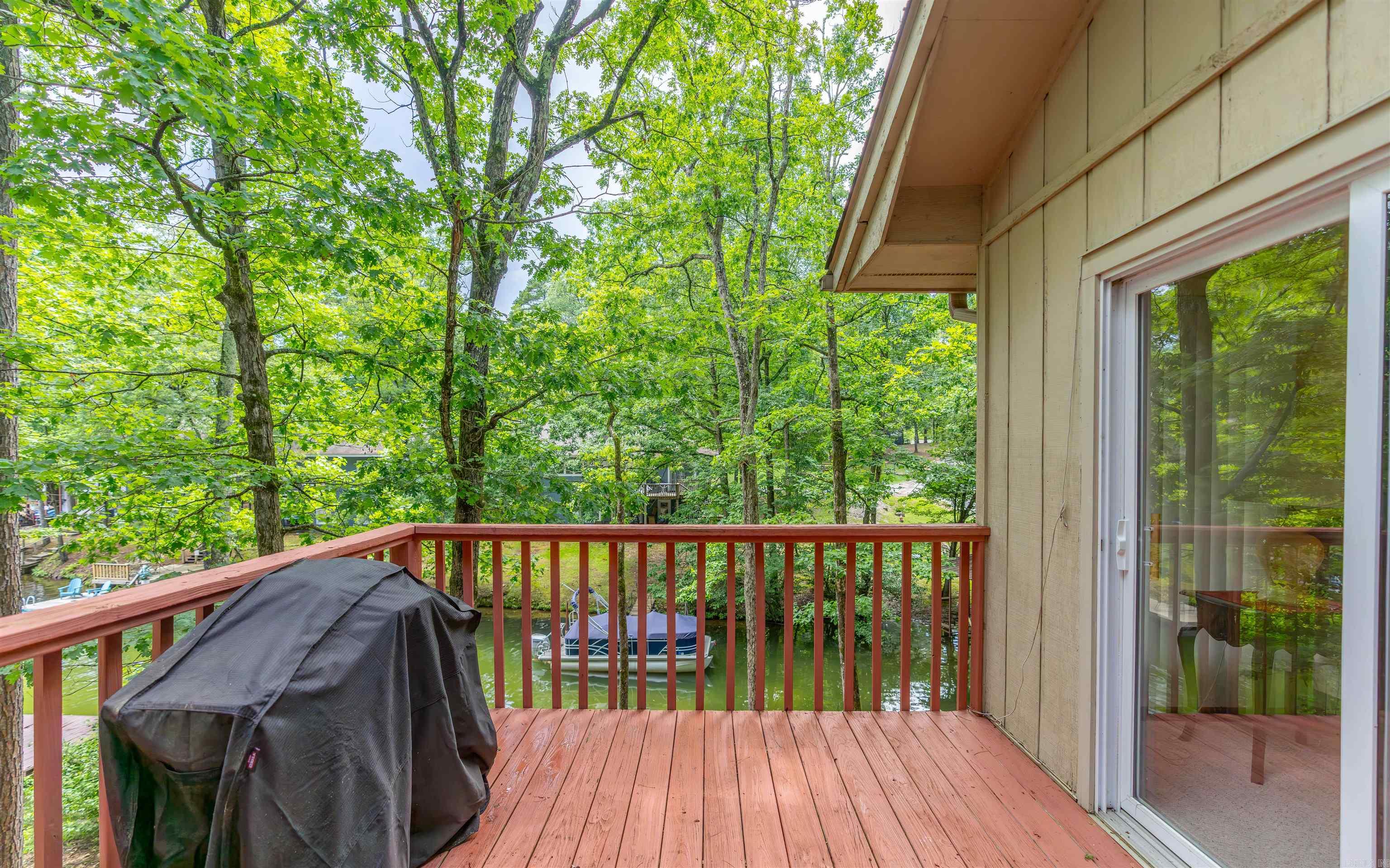 Madrid Courts - Residential