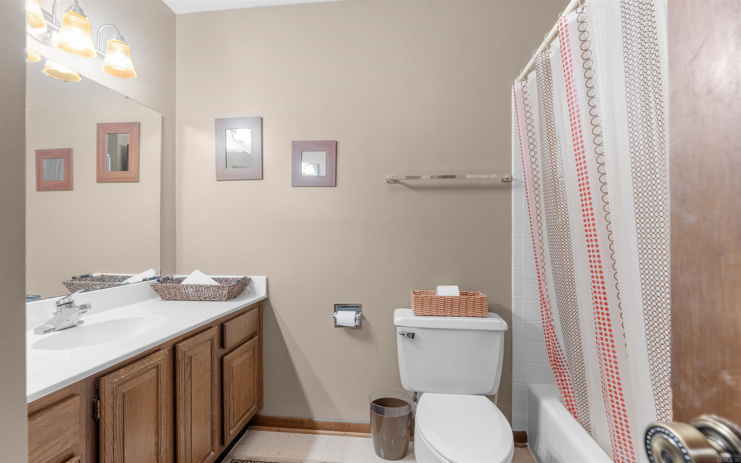 Madrid Courts - Residential