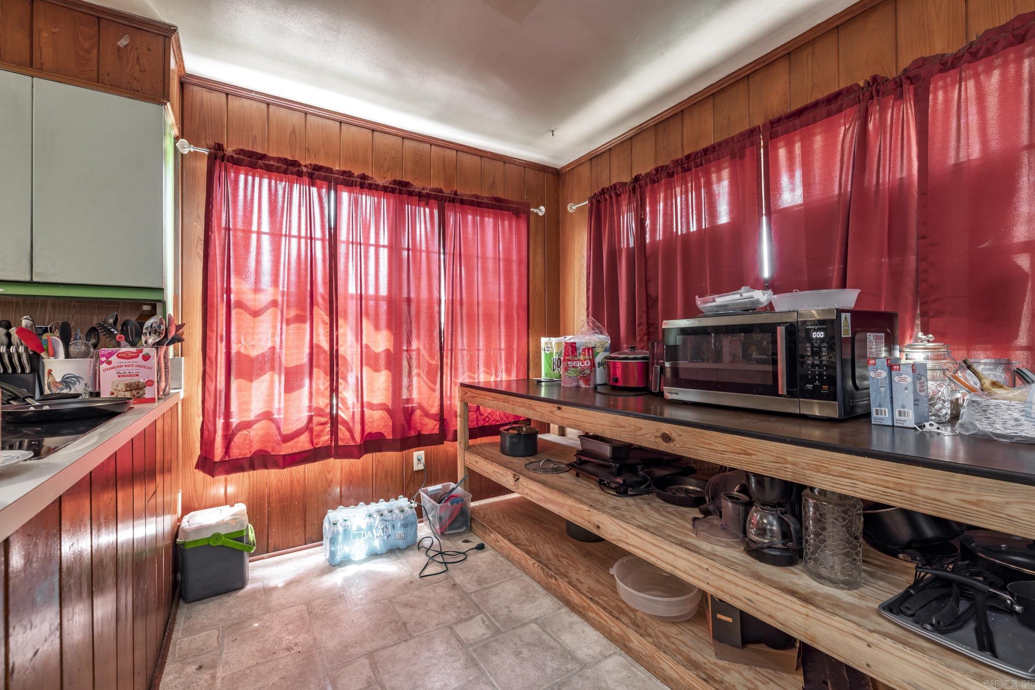 CORNS ADDN - Residential