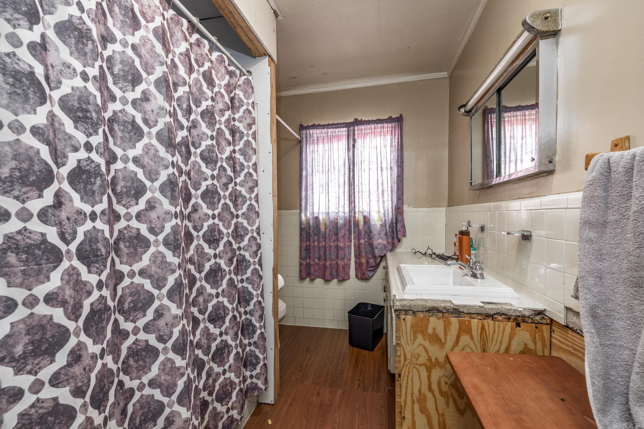 CORNS ADDN - Residential