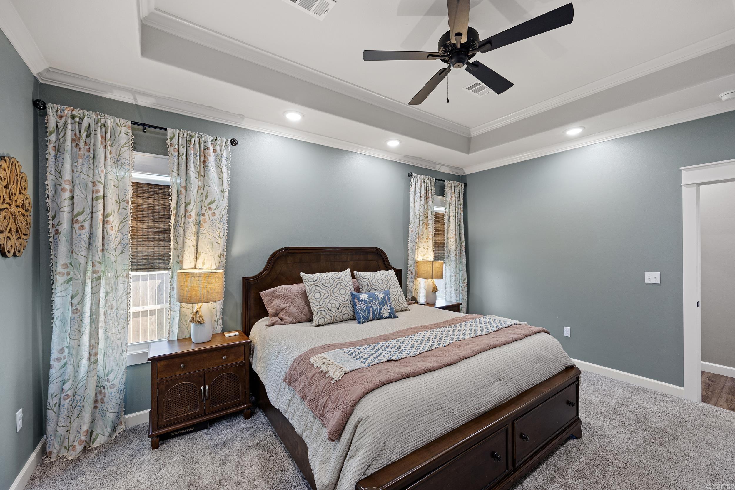 THE CENTER - Residential