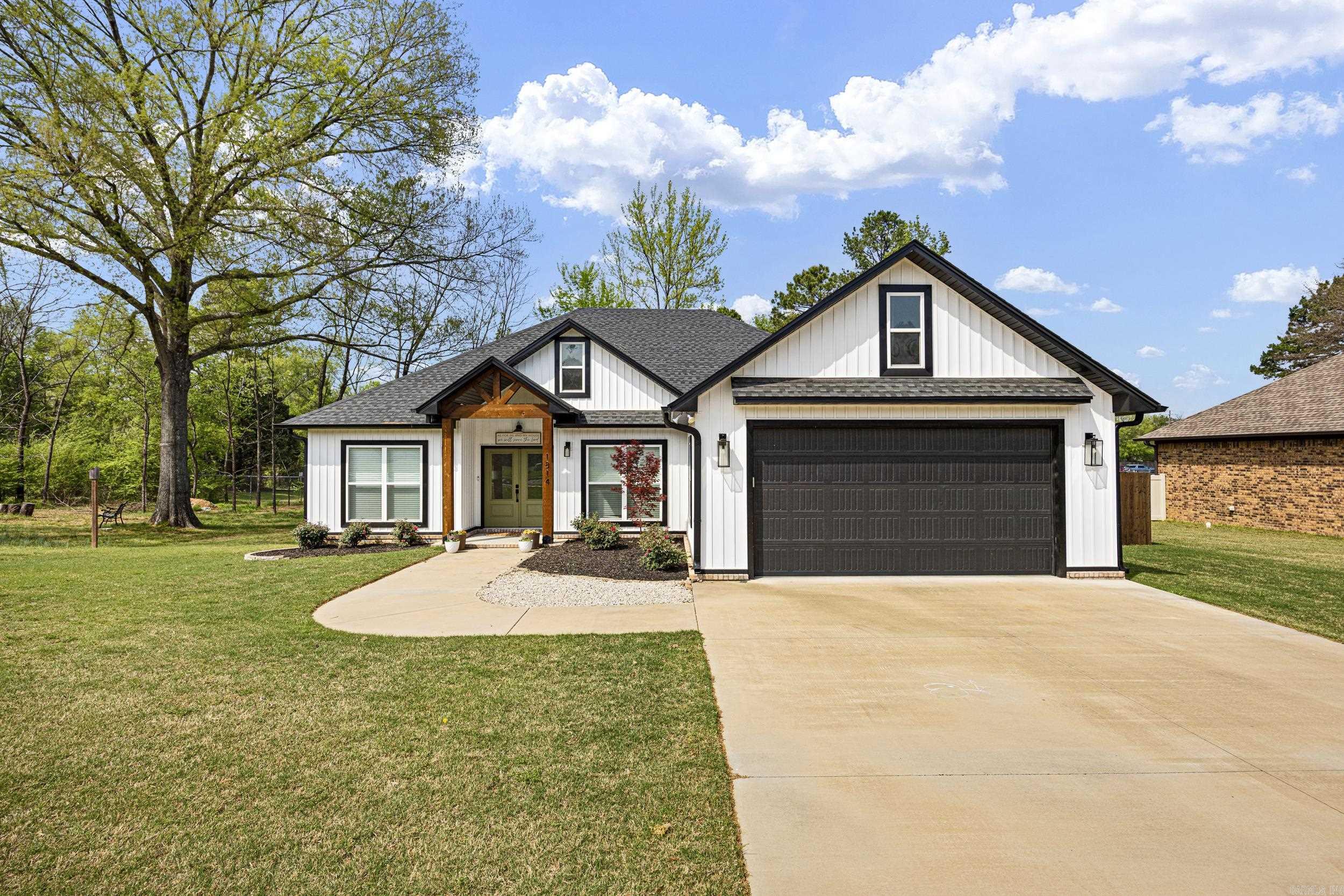 THE CENTER - Residential