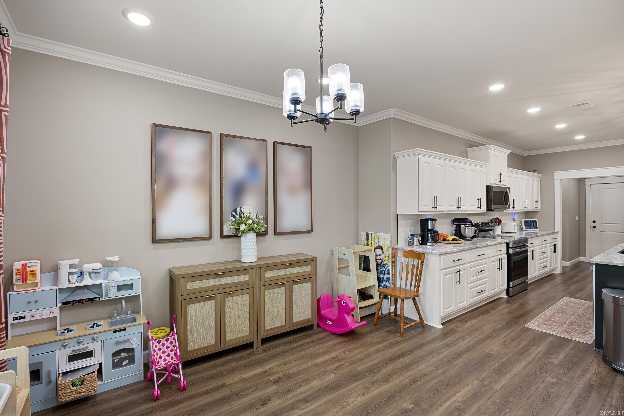 THE CENTER - Residential