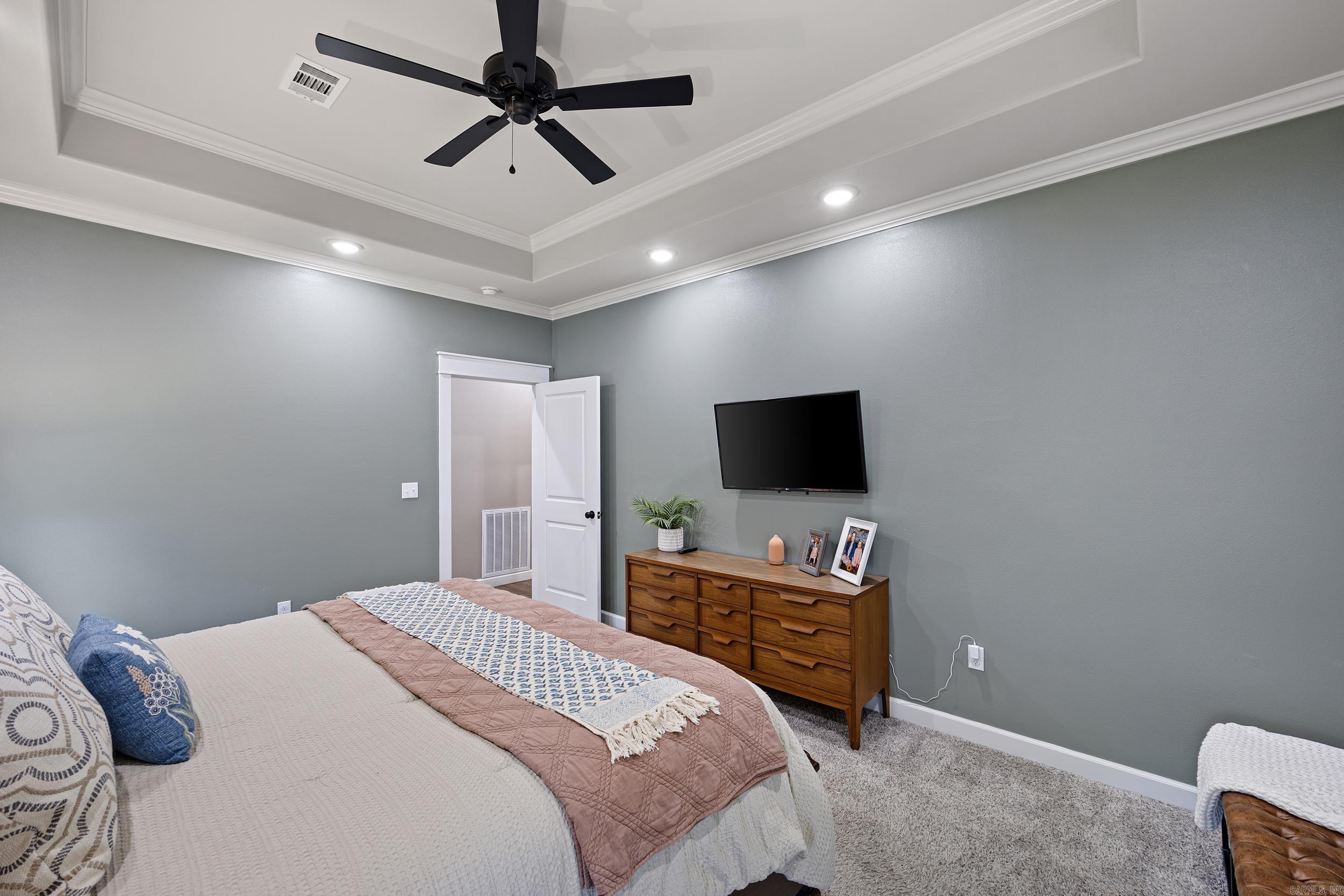 THE CENTER - Residential