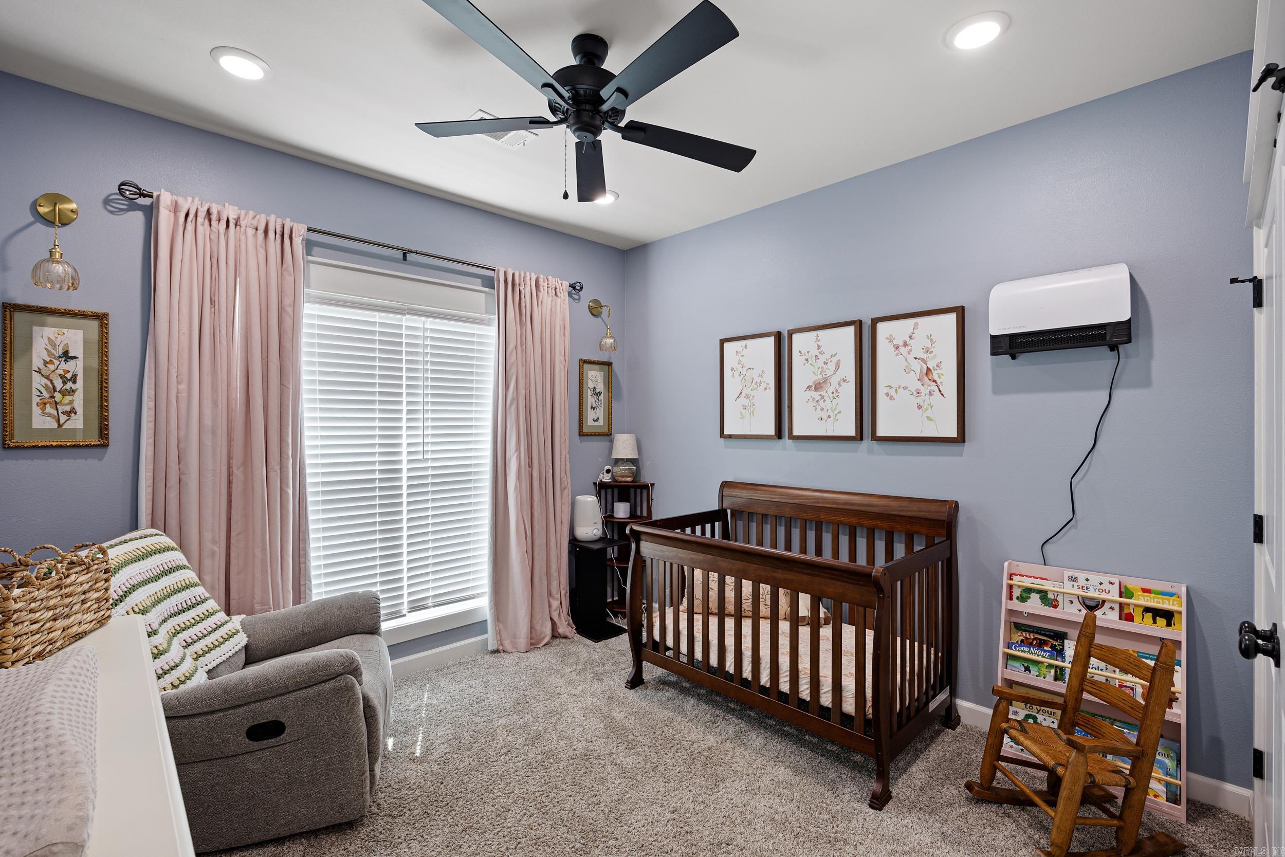 THE CENTER - Residential