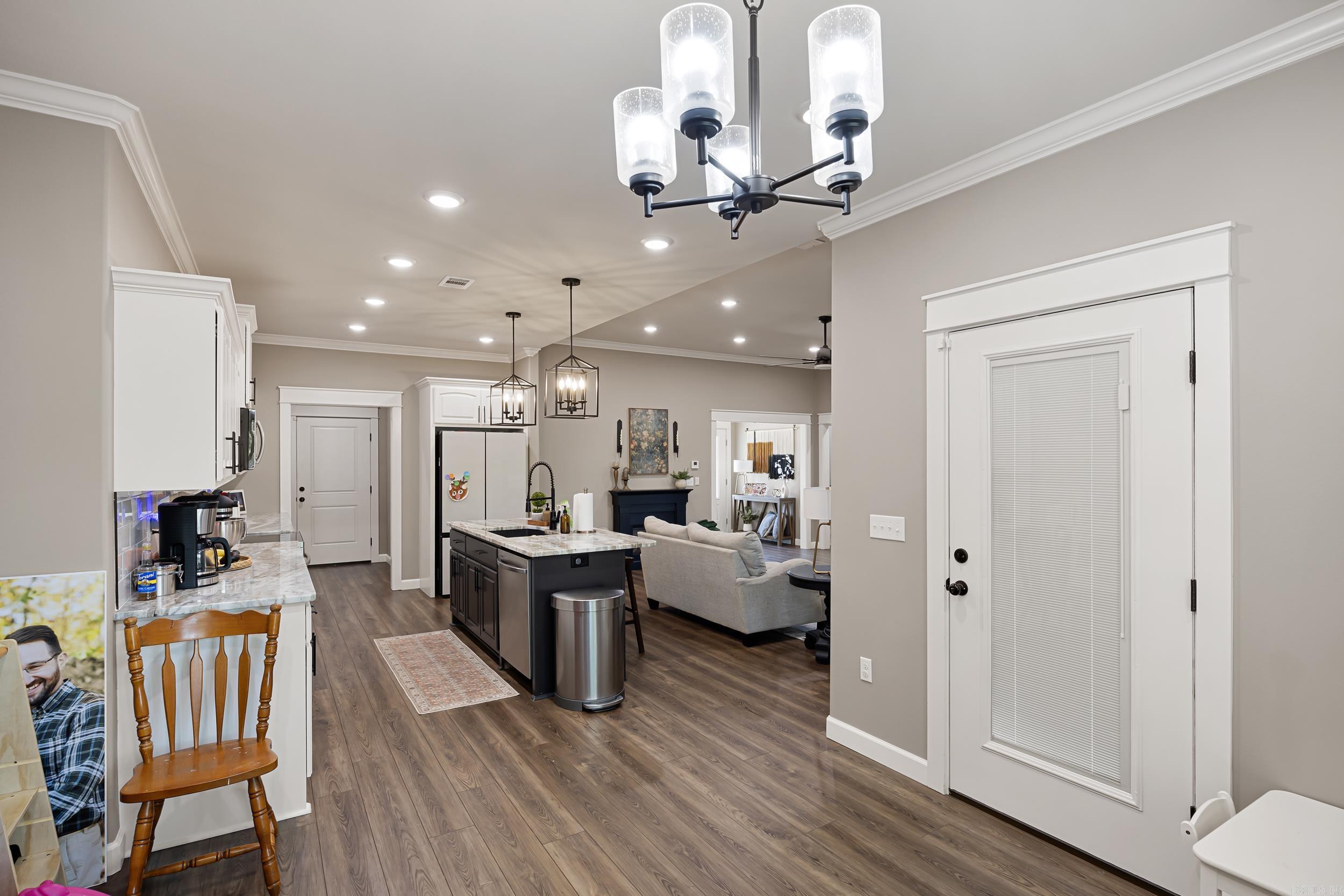 THE CENTER - Residential