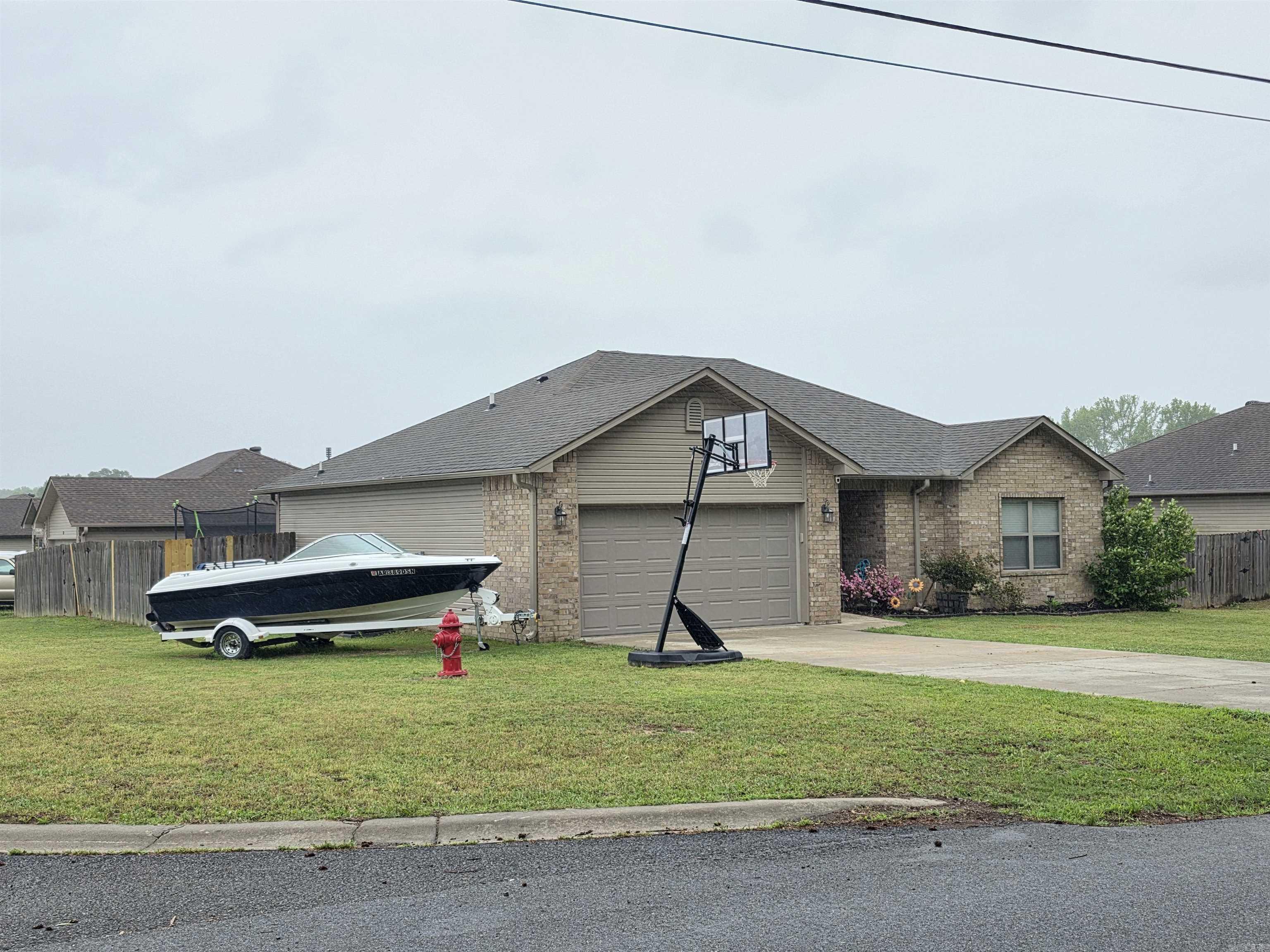 LILLY ANN PLACE - Residential