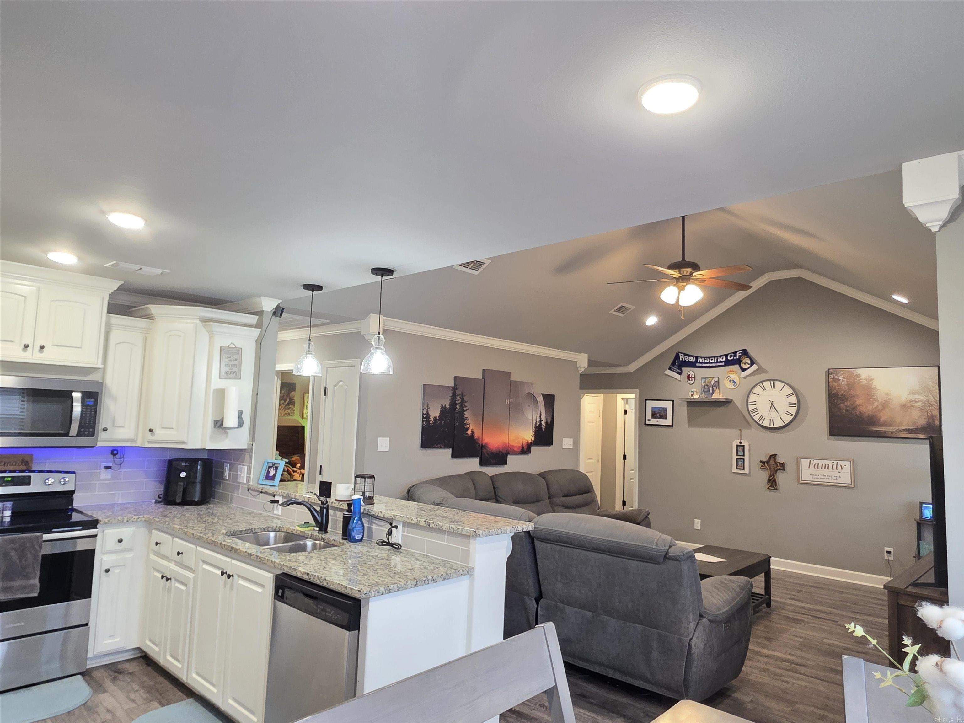 LILLY ANN PLACE - Residential