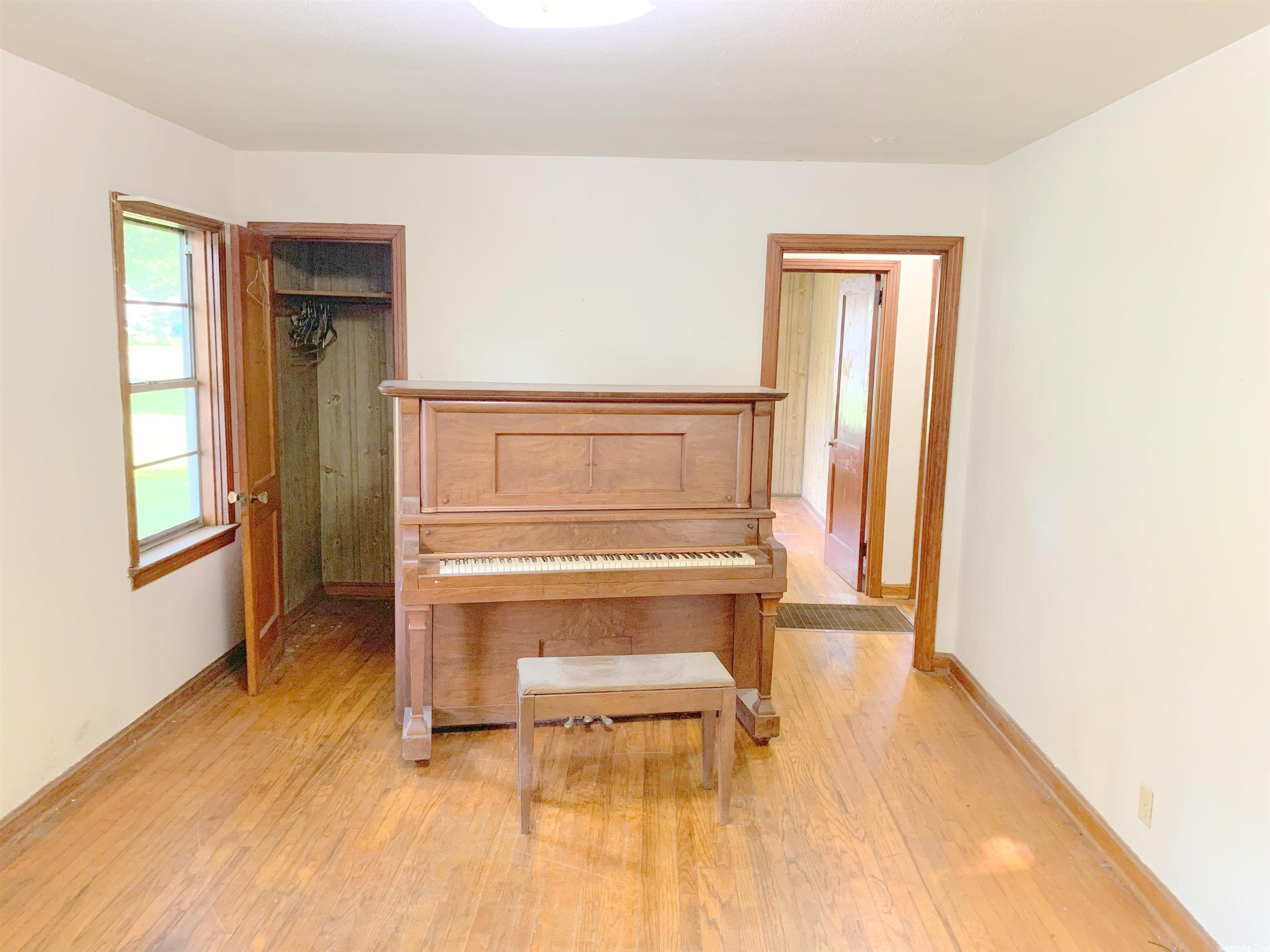 Spanish Grant #4 - Residential