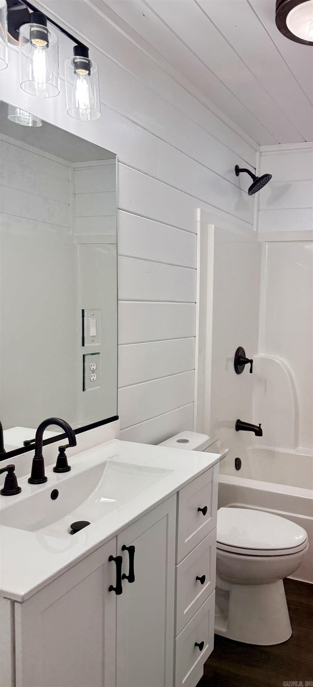 CHURCHILL ADDN - Residential