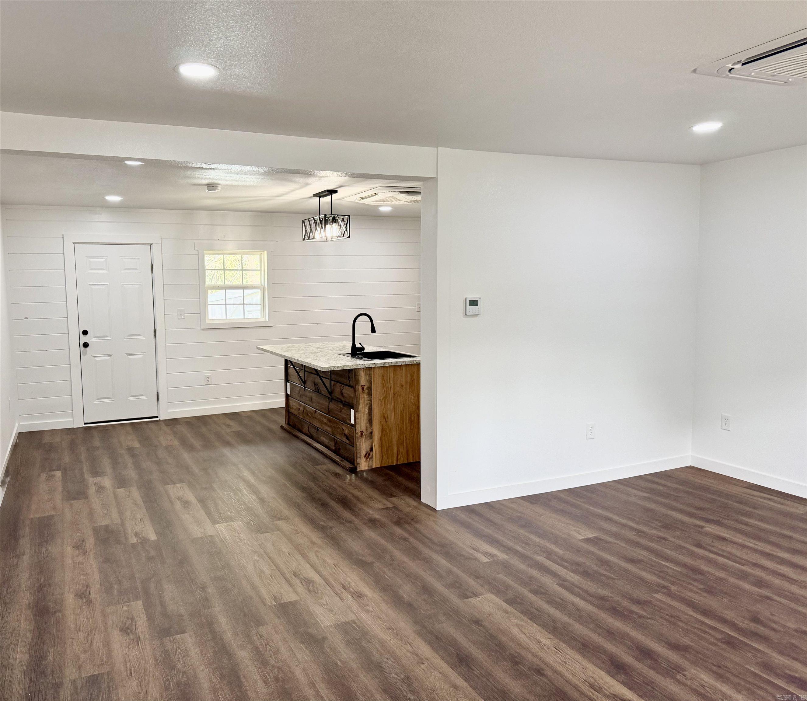 CHURCHILL ADDN - Residential