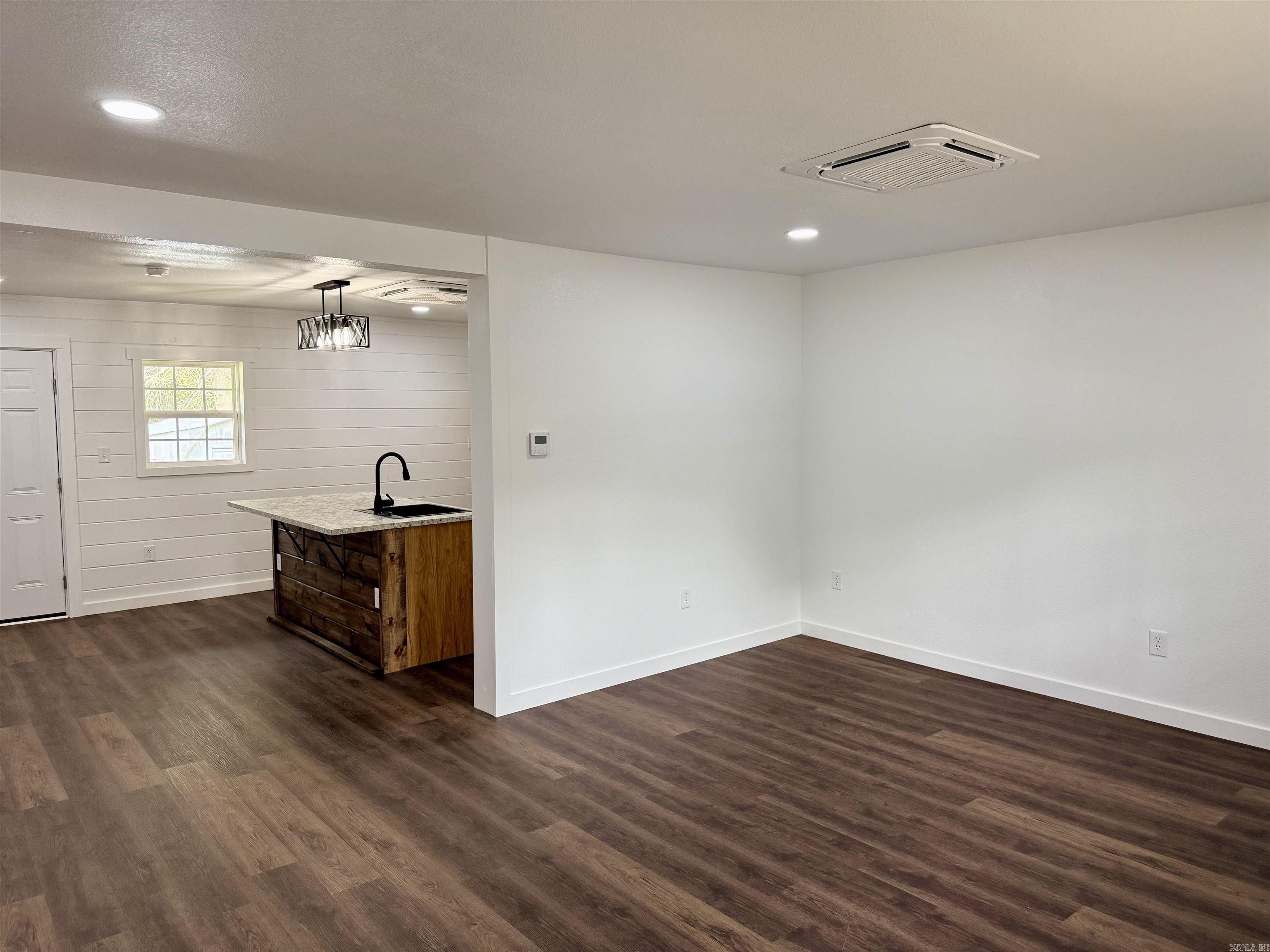 CHURCHILL ADDN - Residential