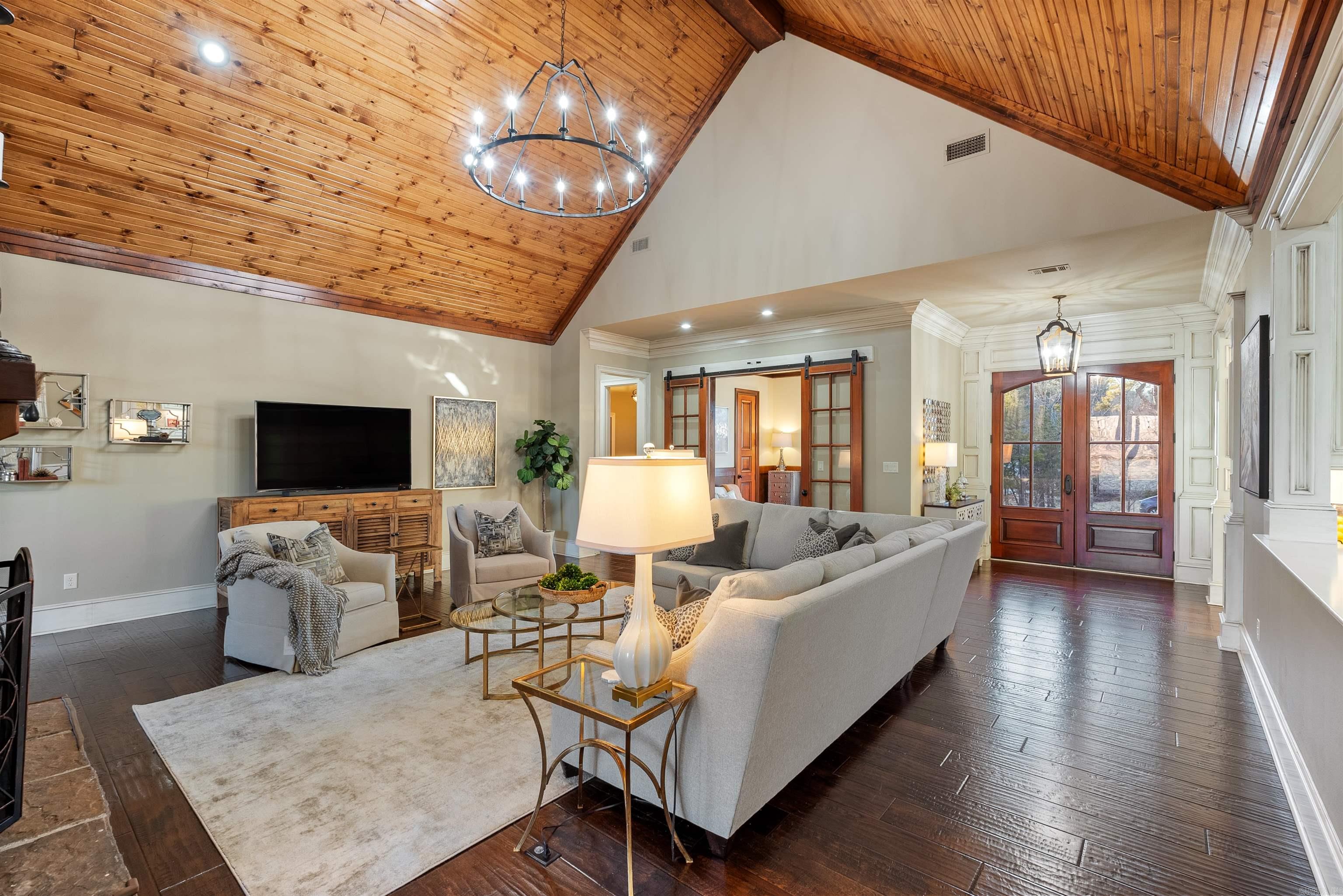 WOODLANDS EDGE - Residential