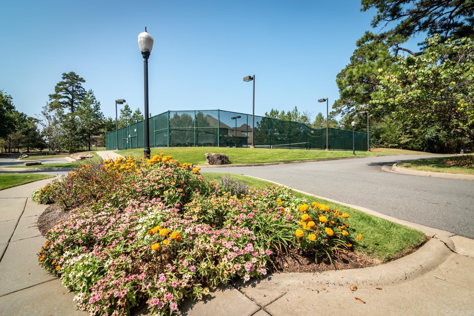 WOODLANDS EDGE - Residential