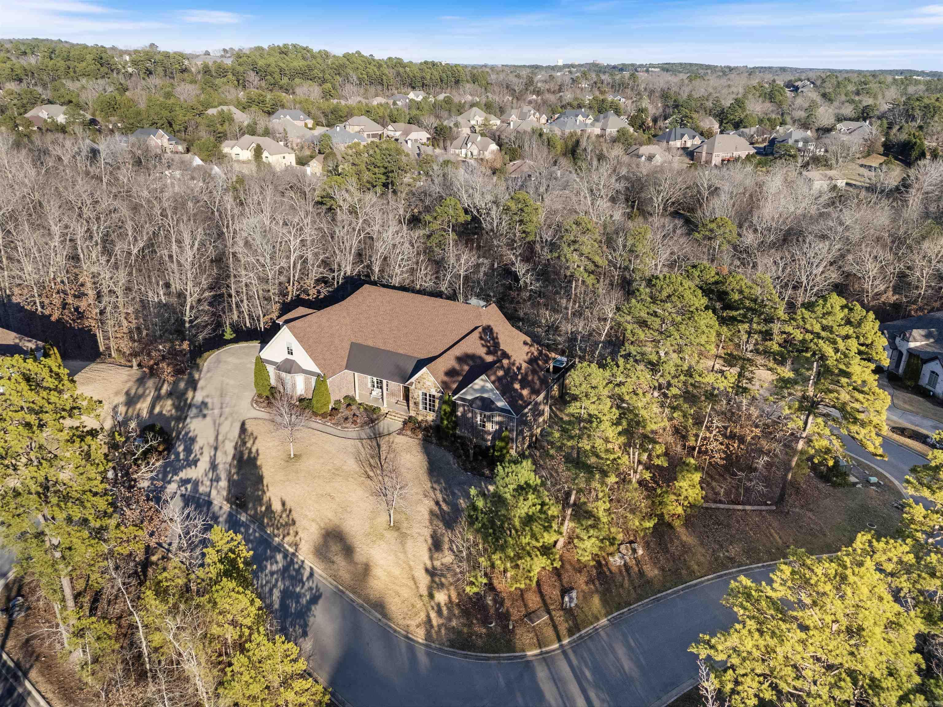 WOODLANDS EDGE - Residential