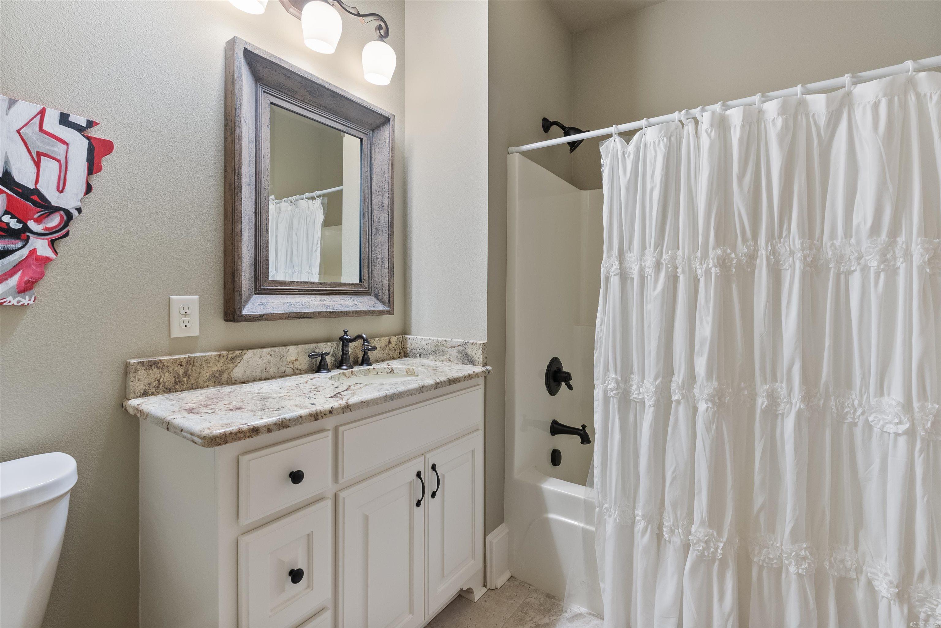 WOODLANDS EDGE - Residential