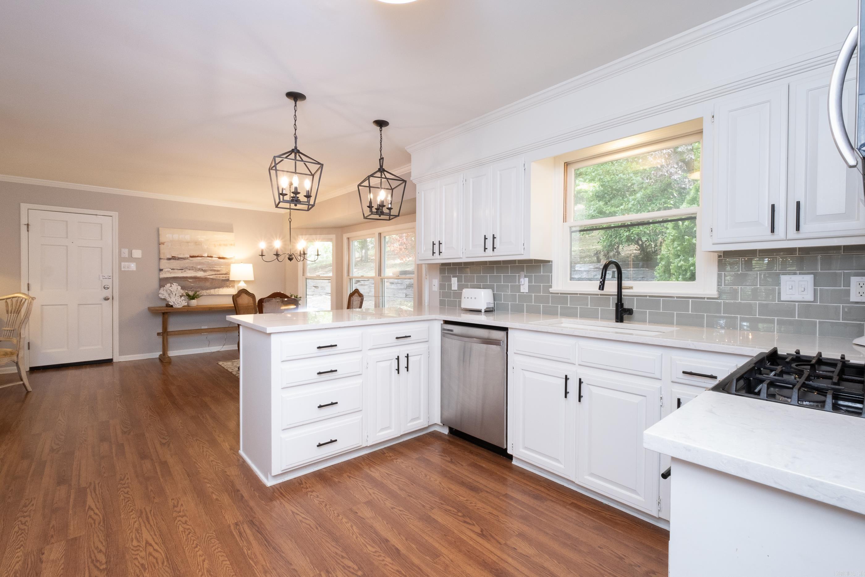 PLEASANT VALLEY - Residential