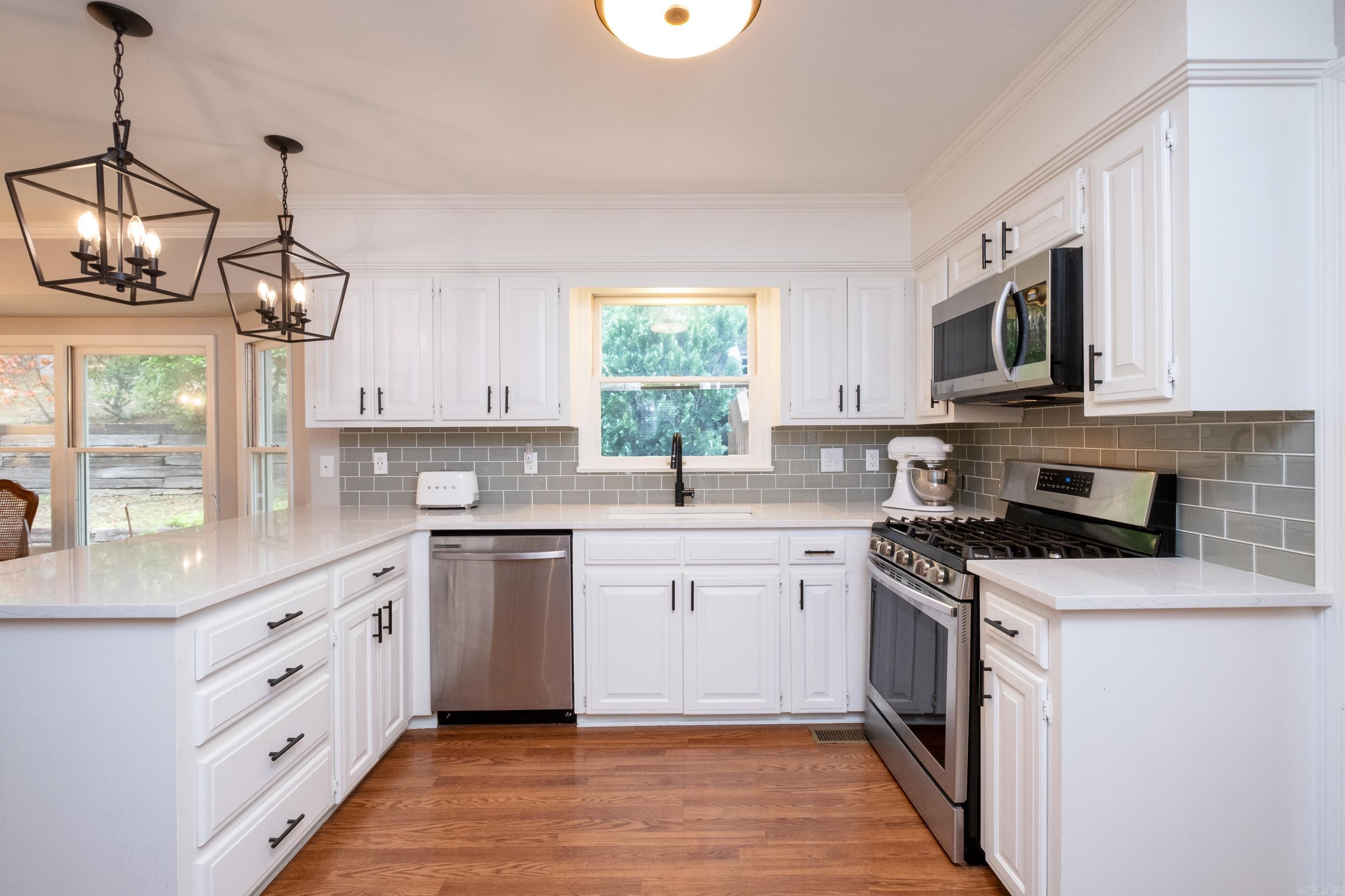 PLEASANT VALLEY - Residential