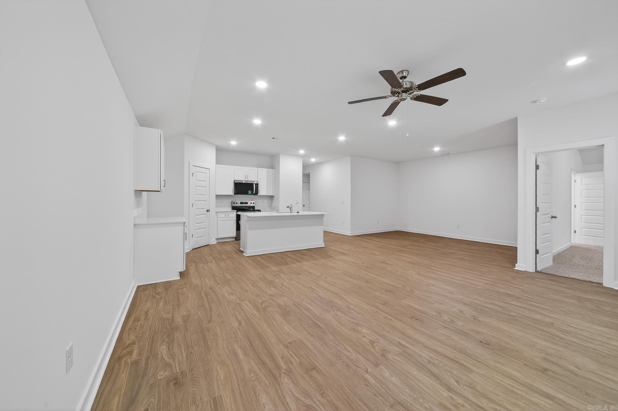 WOLFSBRIDGE @ CABOT PH 1-A - Residential Lease