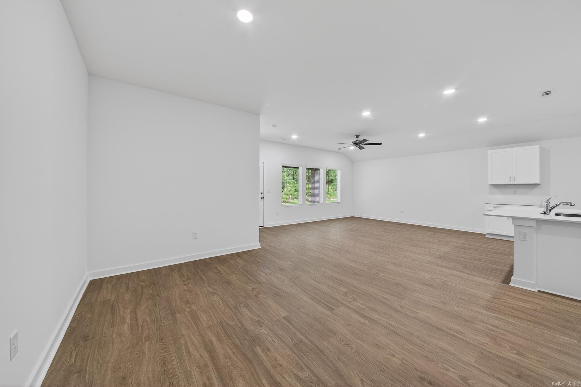WOLFSBRIDGE @ CABOT PH 1-A - Residential Lease