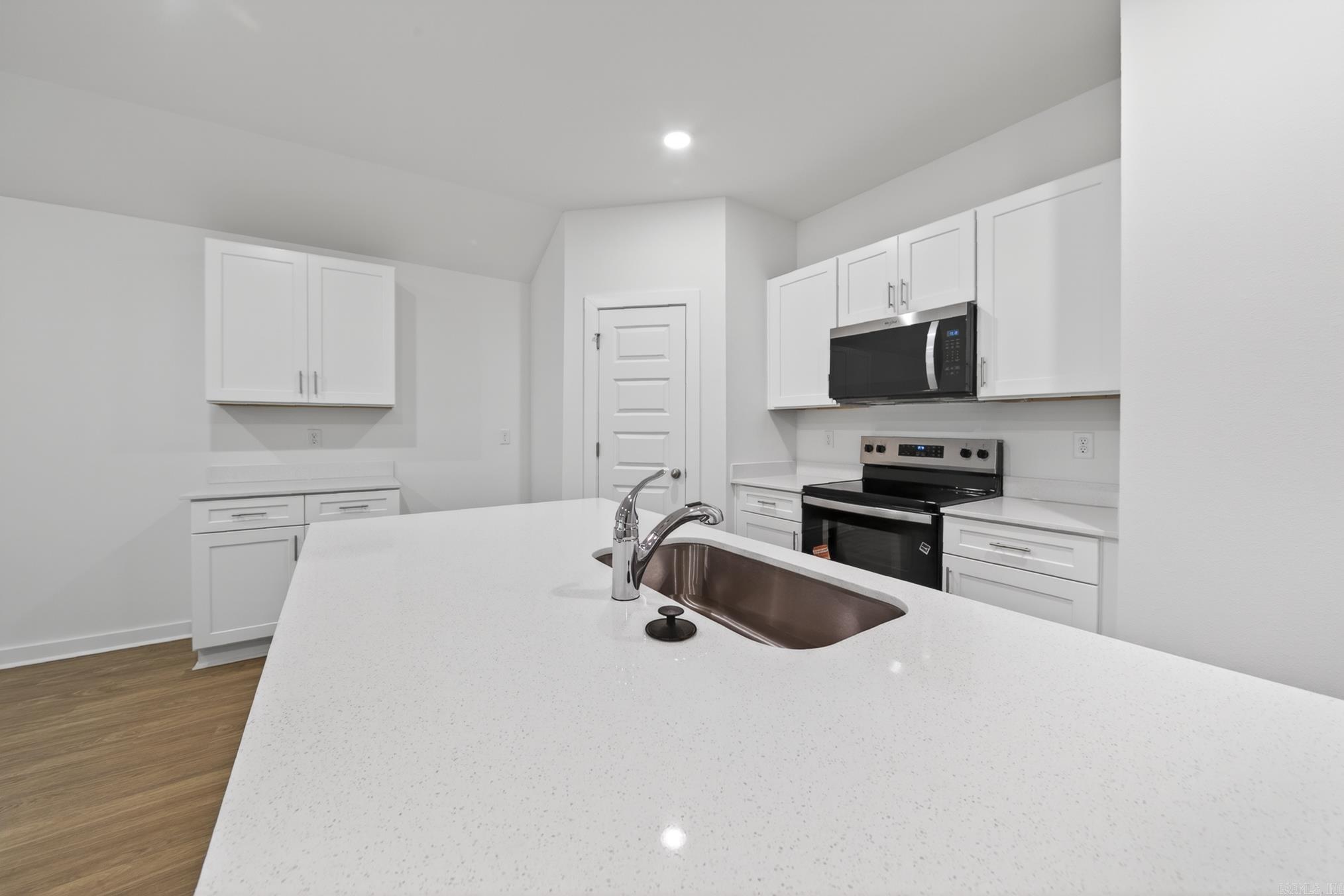 WOLFSBRIDGE @ CABOT PH 1-A - Residential Lease