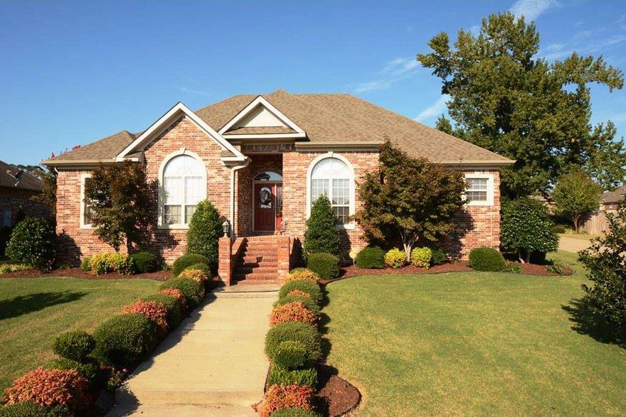 One of Shiloh's finest homes. Curb appeal galore with beautiful landscaping. Soaring ceiling heights and extensive moldings will take your breath away. Spacious gourmet kitchen with nice appliances including convection wall oven, new dishwasher and granite tile counters. Nice master suite with a huge corner tub and walk in shower. His and hers closets and vanities. Bonus room upstairs with separate AC unit. Nice back porch with cedar pergola. Privacy fenced back yard with a storage shed. Lots of parking!