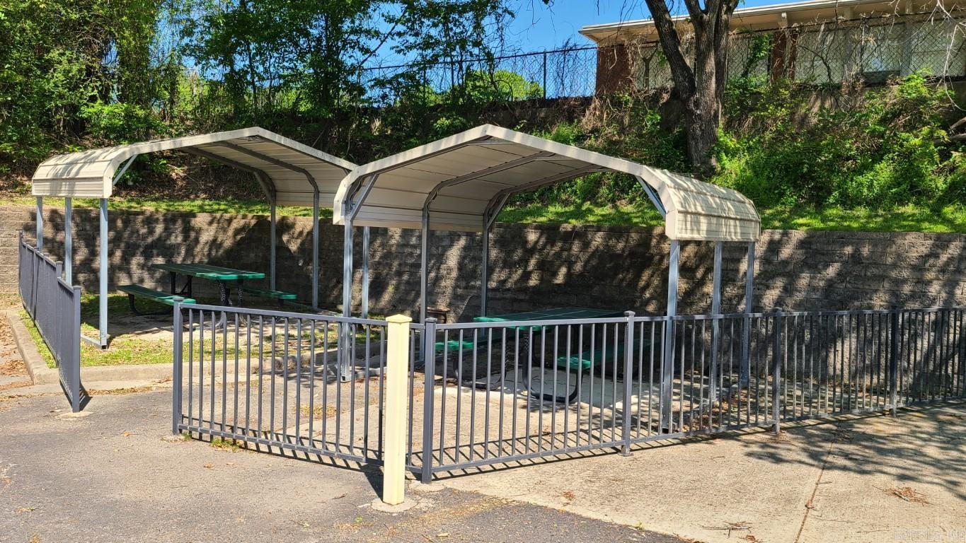 Metes & Bounds - Commercial Lease