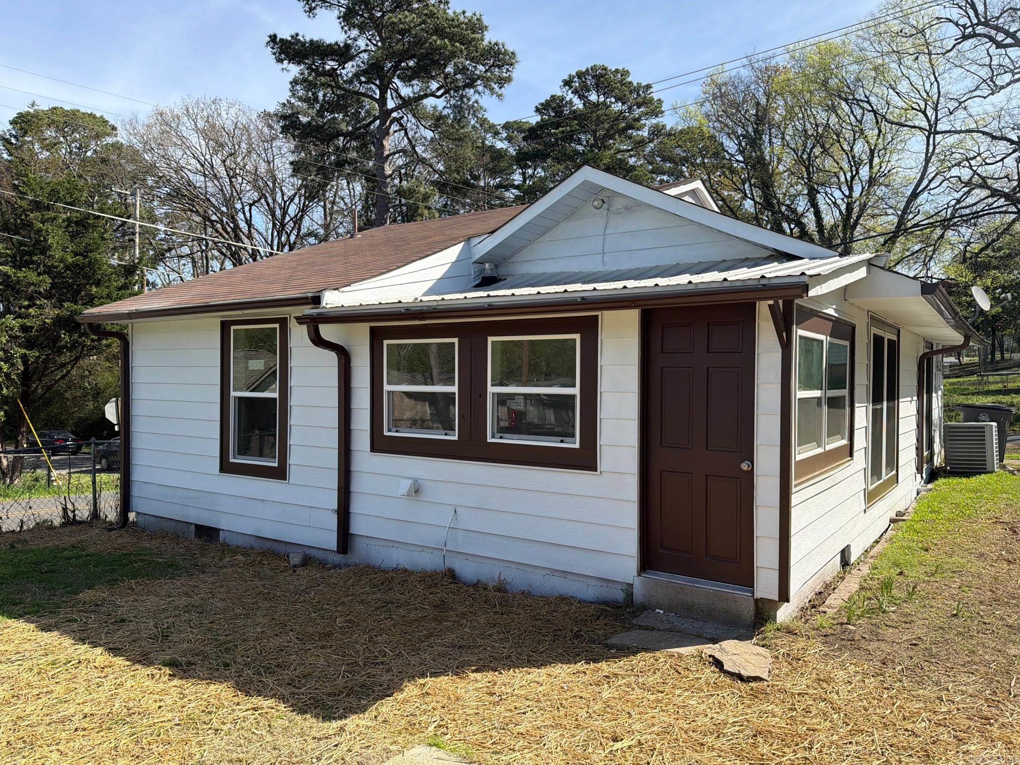 WOODLAWN HEIGHTS - Residential