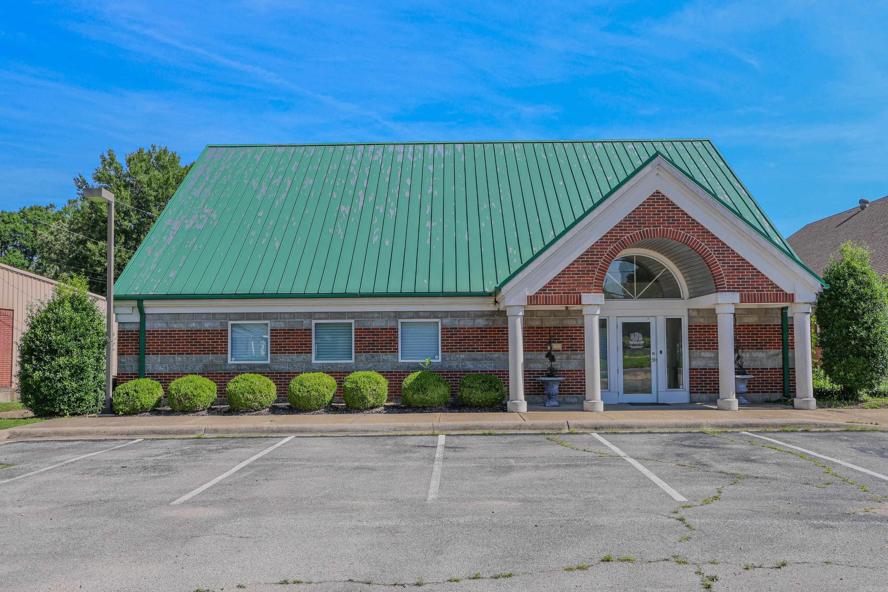 Great opportunity for an office professional space in the heart of Paragould. Over 2300 sf of space, fully equipped kitchen, three baths one with a shower, utility/laundry room, storage, back and front parking areas on 0.35 acres of land. Reception greeting area, conference room and approx 8 office spaces, electronic blinds with remotes all make this a high visibility option for any business requiring office space. All city utilties