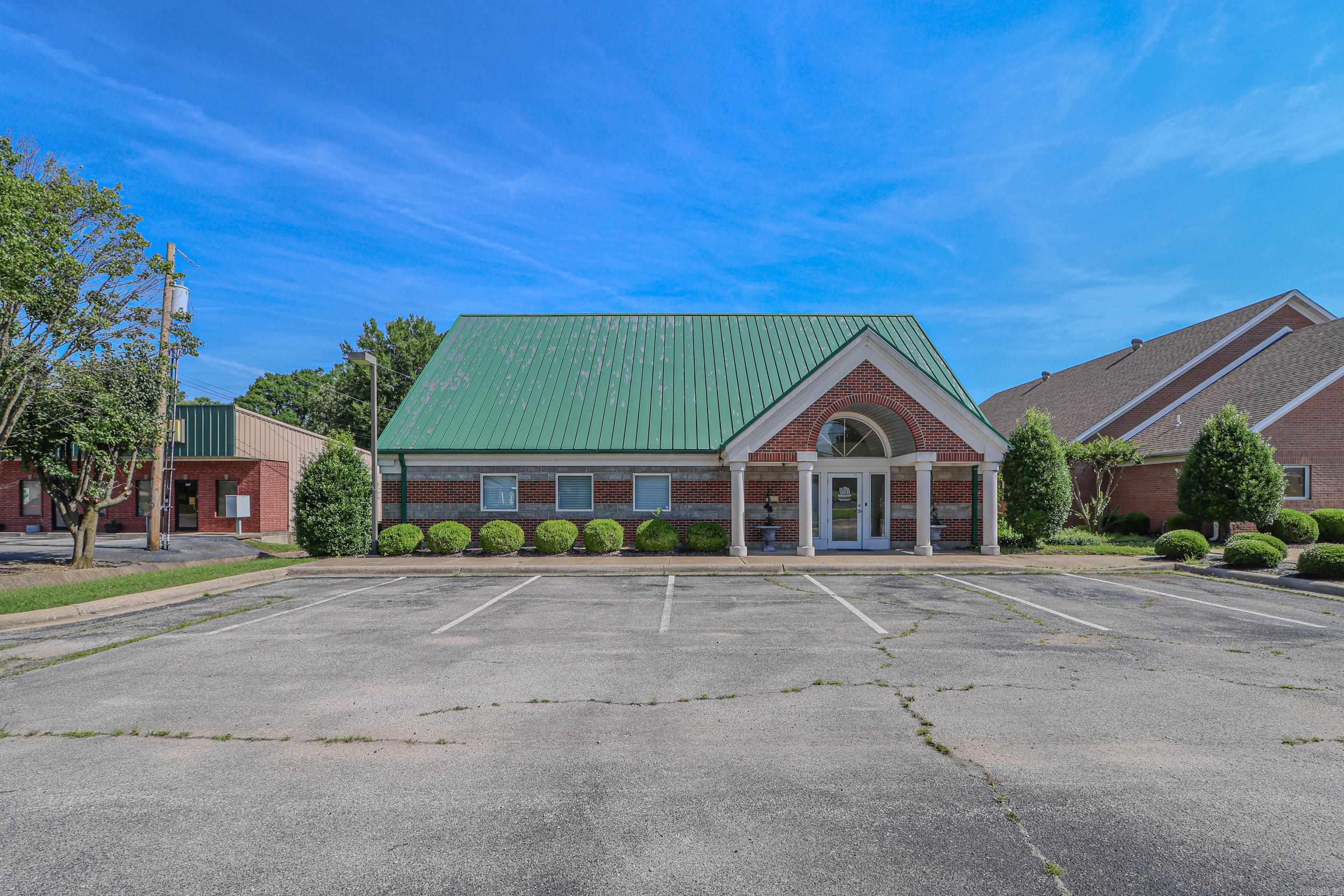 West End - Commercial Sale