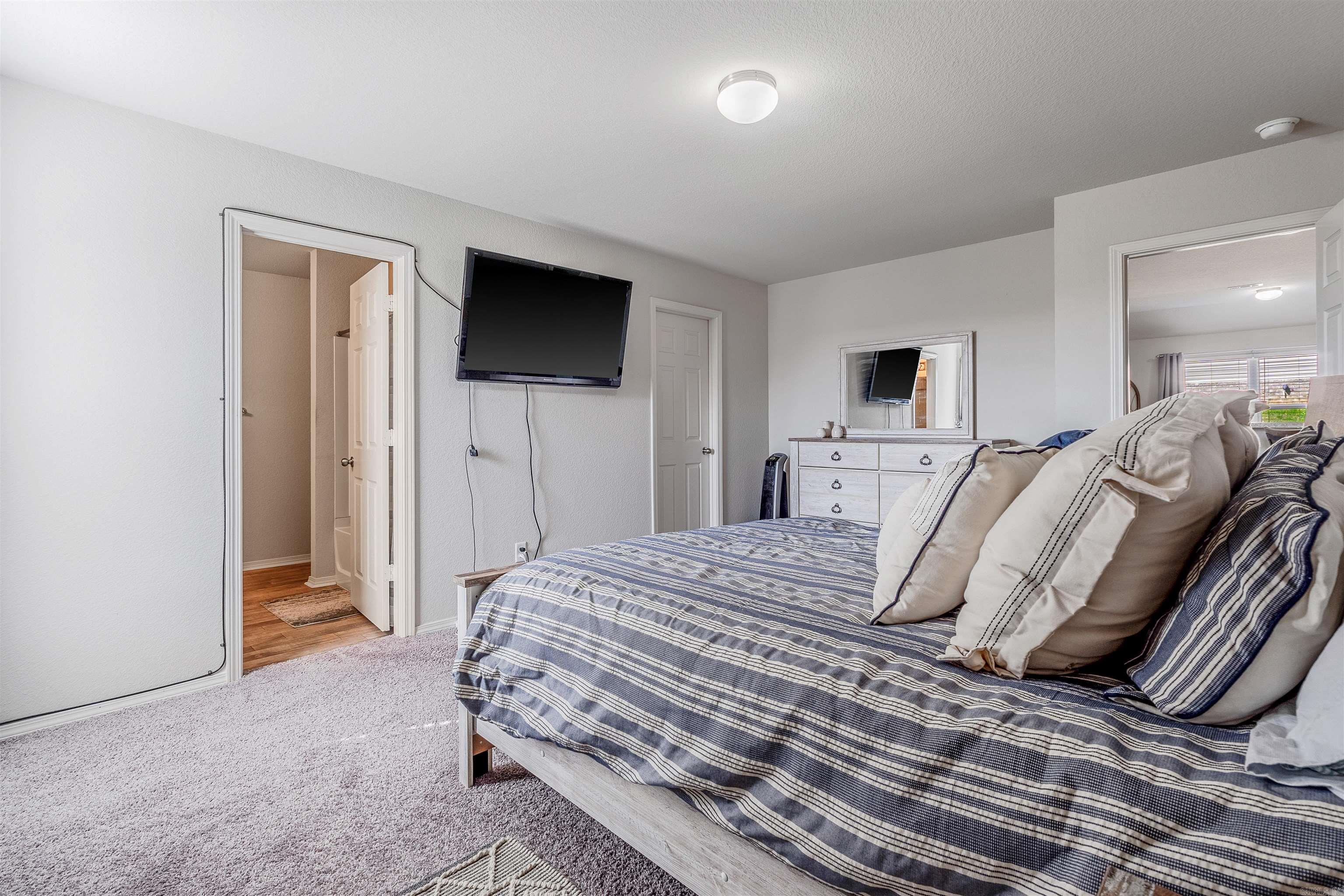 OAKLAND GROVE ESTATES - Residential