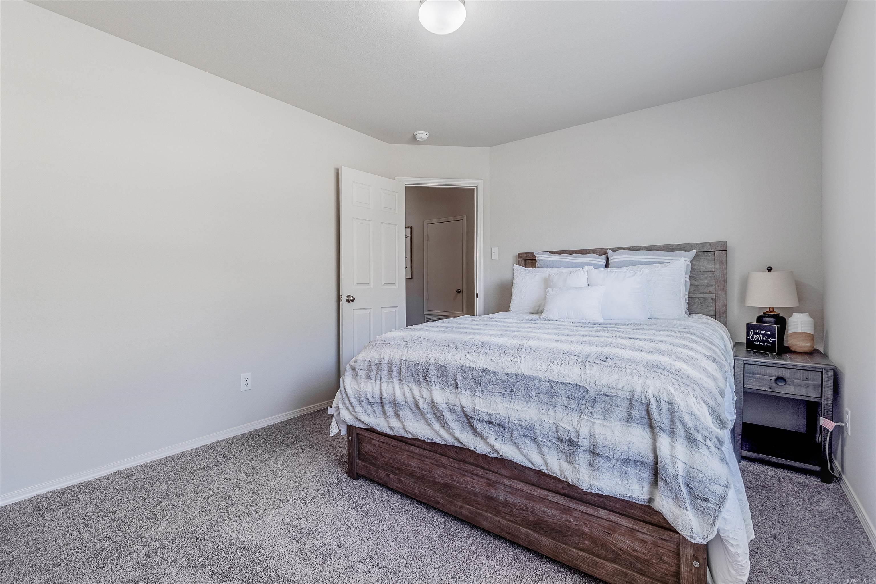 OAKLAND GROVE ESTATES - Residential