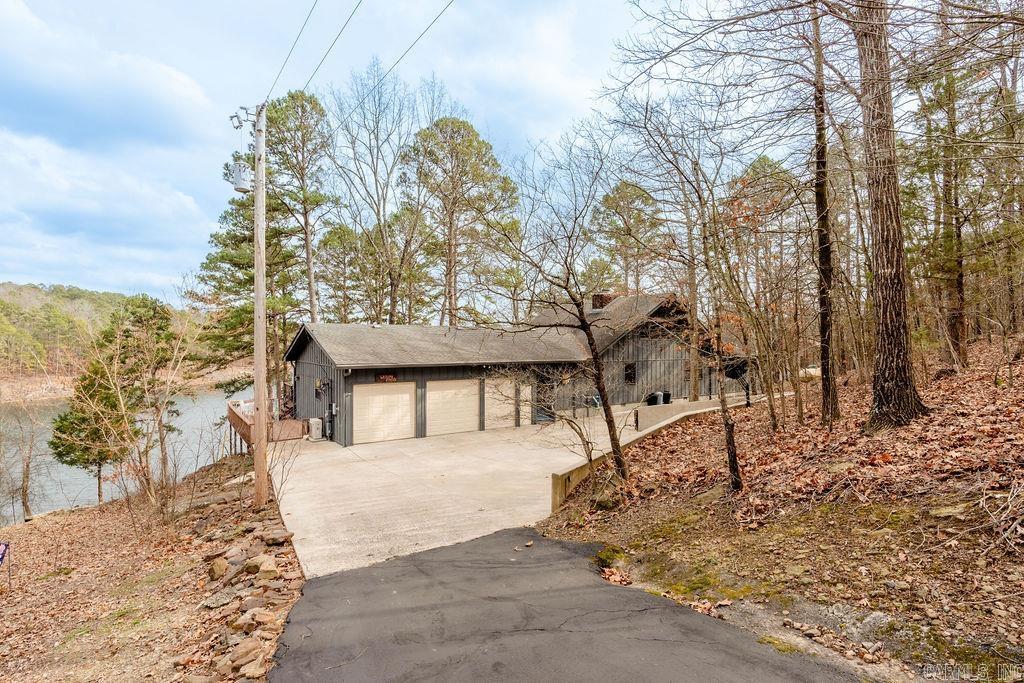 BELMONT ACRES - LAKE - Residential