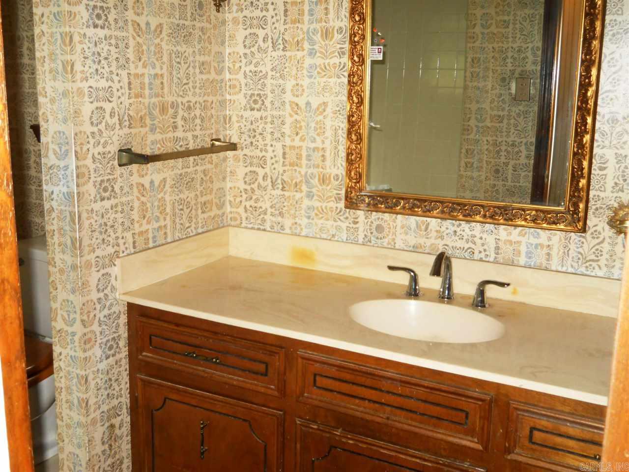 Marlowe Manor - Residential