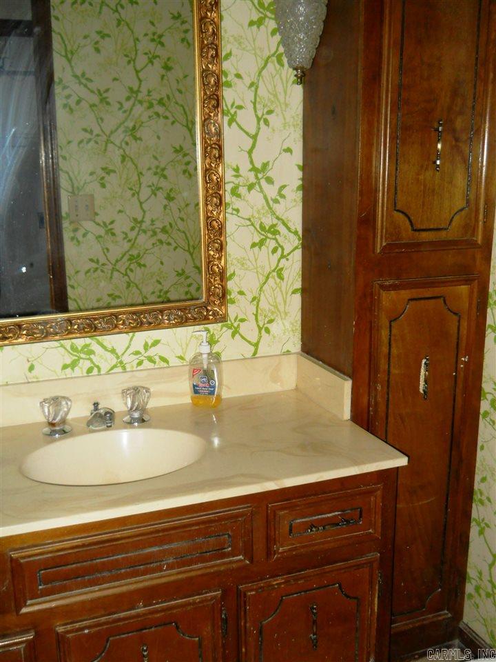 Marlowe Manor - Residential